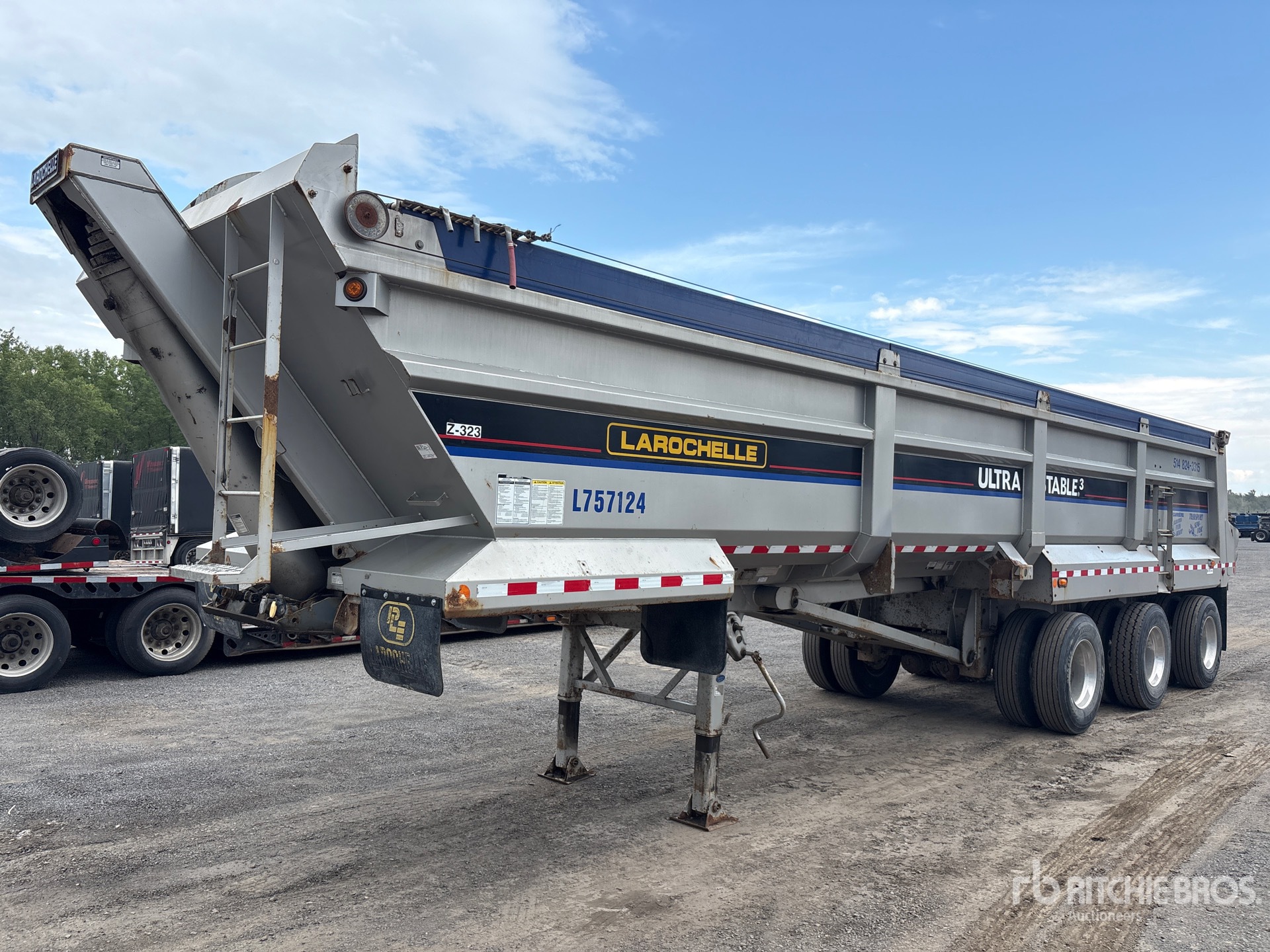 2016 Larochelle M553D