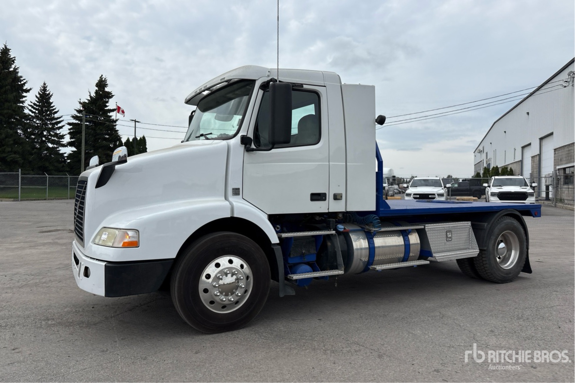 2012 Volvo VNM