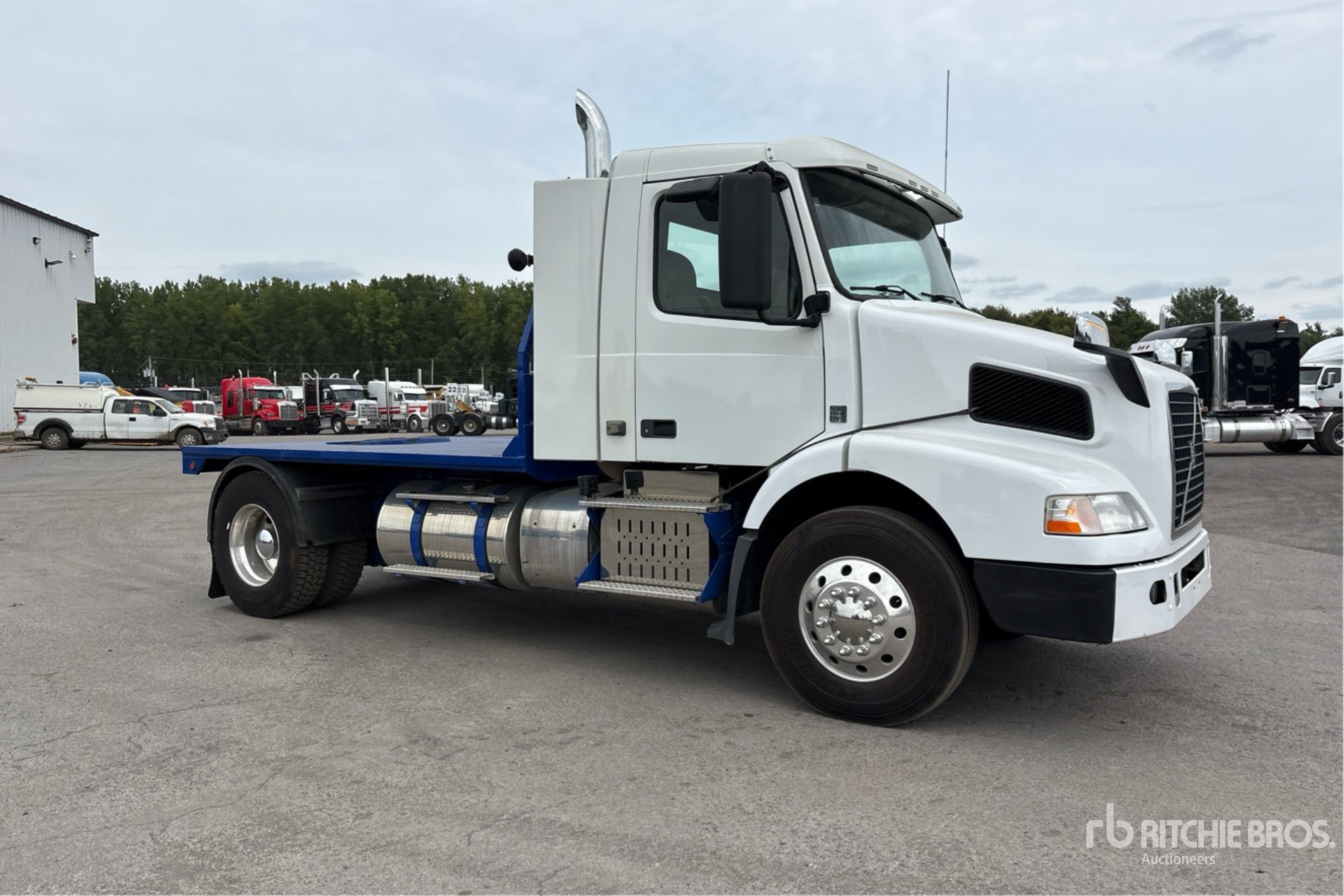 2012 Volvo VNM