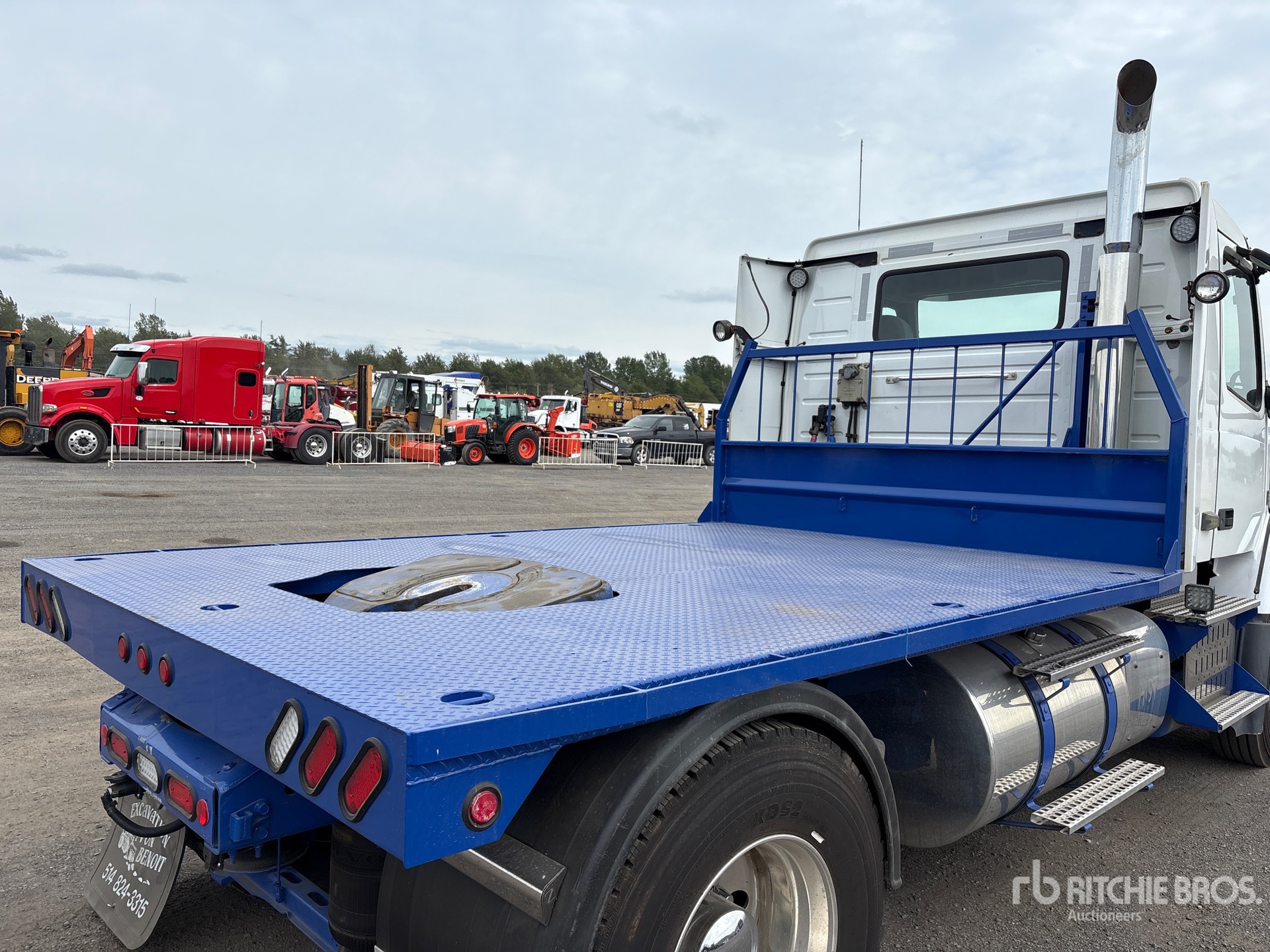 2012 Volvo VNM
