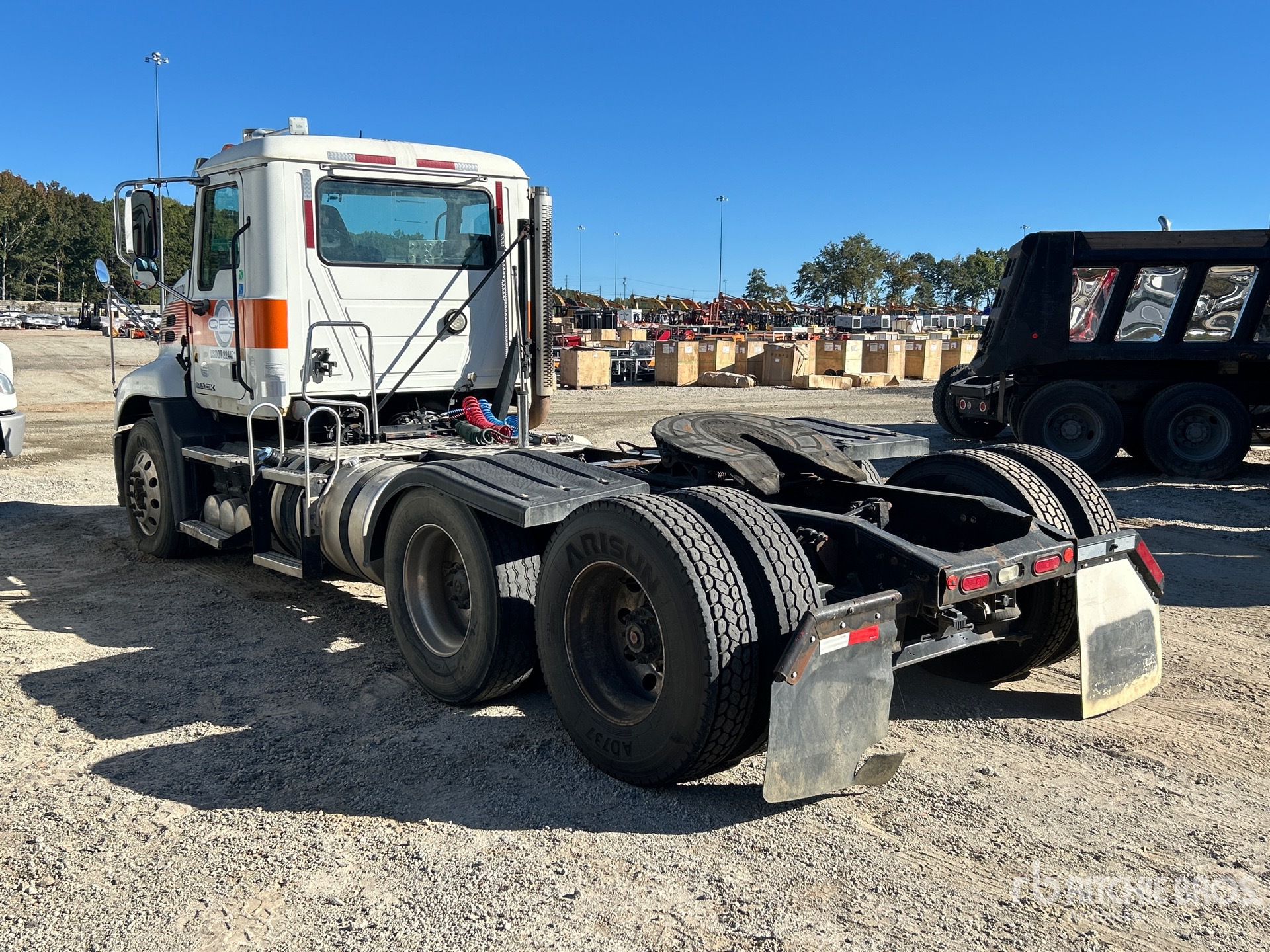 2017 Mack CXU613T