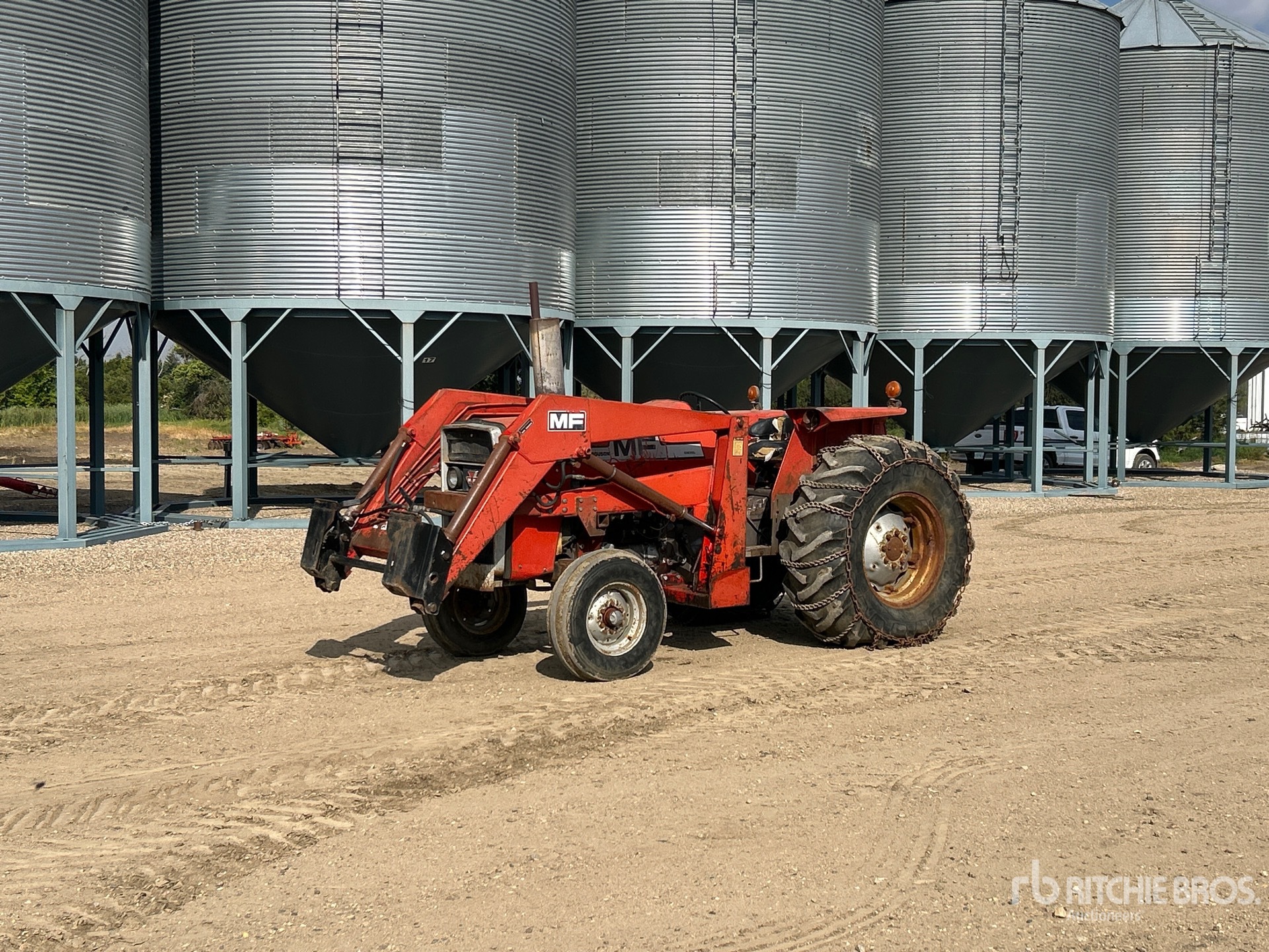 1975 Massey Ferguson 275
