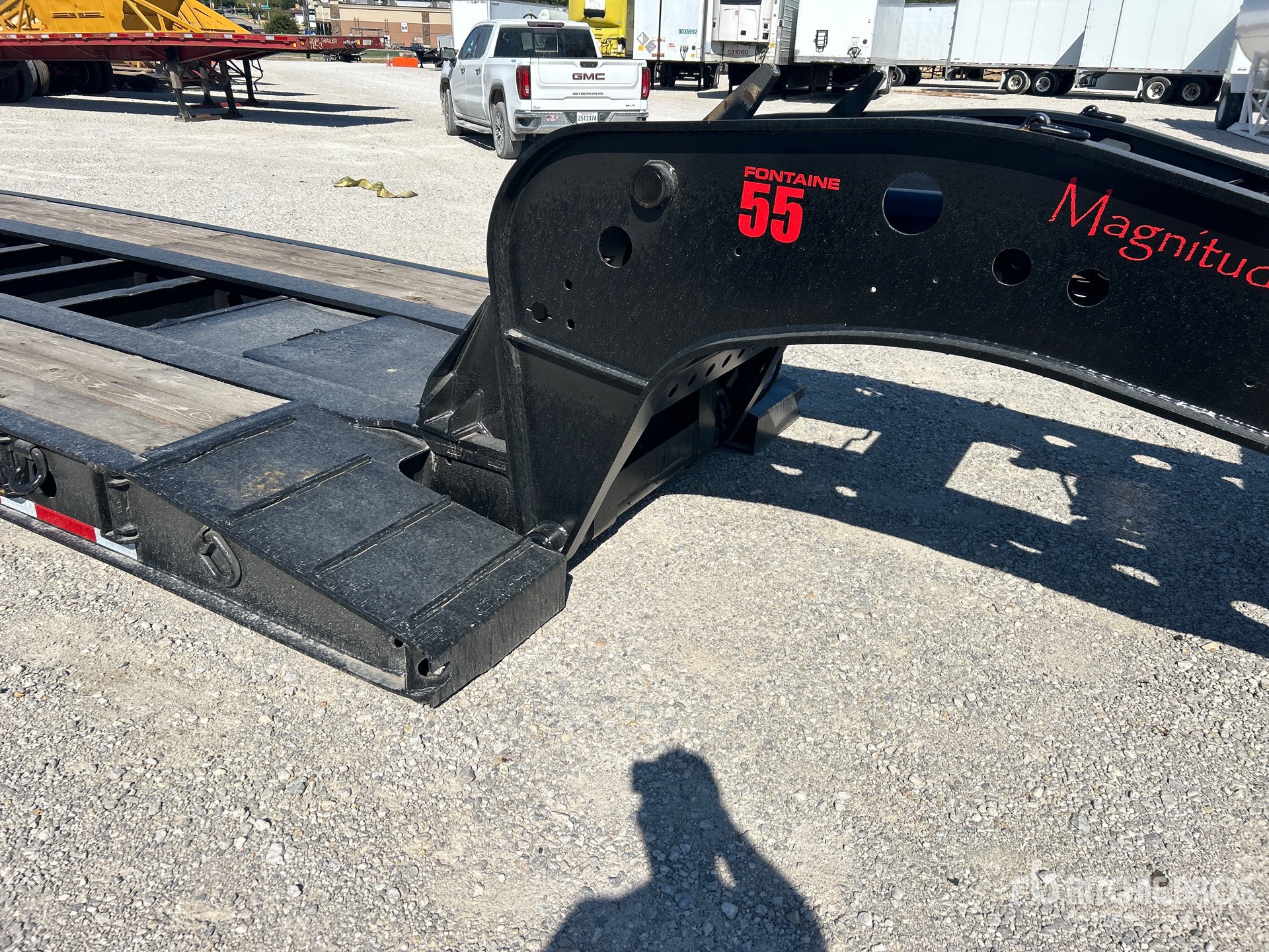 2013 Fontaine Tri/A Removable Gooseneck