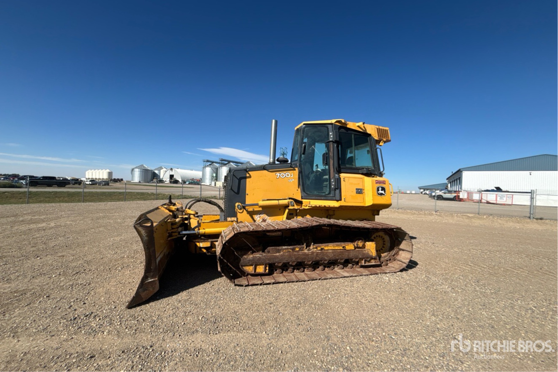 2008 John Deere 700J LGP