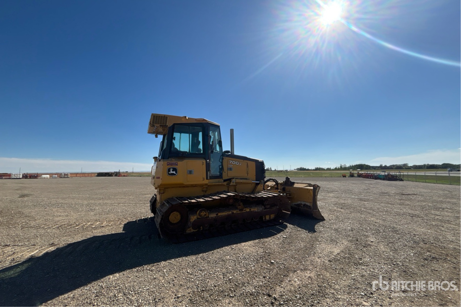 2008 John Deere 700J LGP