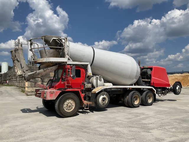 2007 Oshkosh S Series 10x6 Front Discharge Mixer Truck 2007 Oshkosh S Series 10x6 Front Discharge Mixer Truck