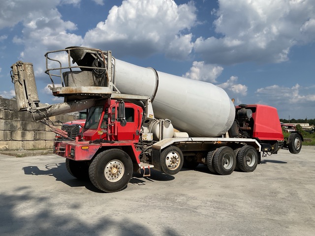 2007 Oshkosh S Series 10x6 Front Discharge Mixer Truck 2007 Oshkosh S Series 10x6 Front Discharge Mixer Truck