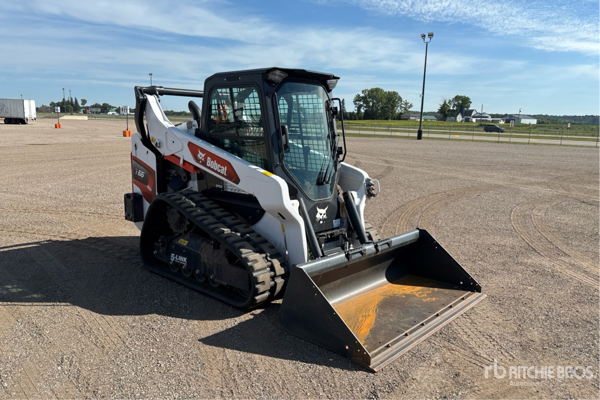 2022 Bobcat T66