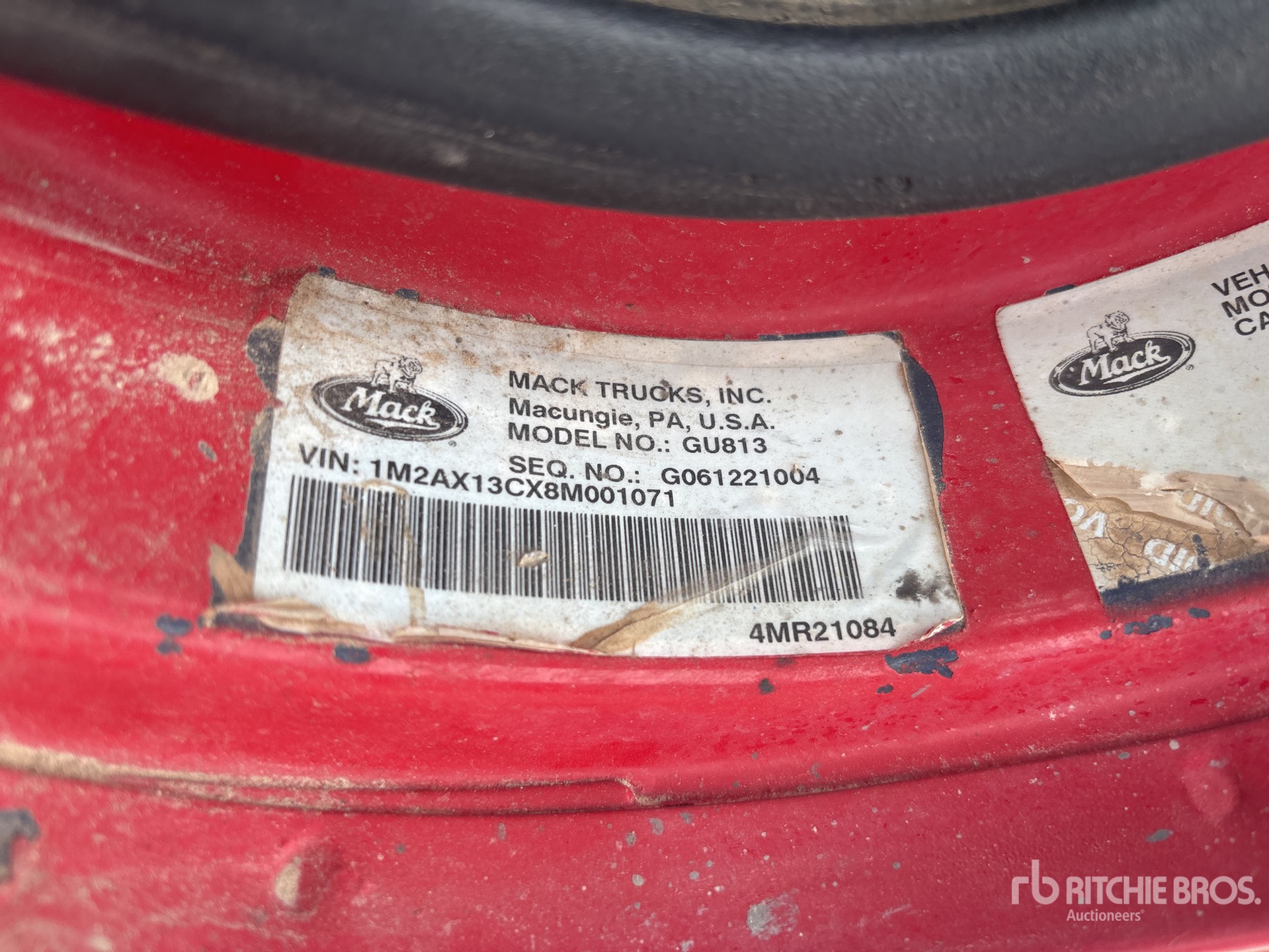 Photo of 2008 Mack GU813