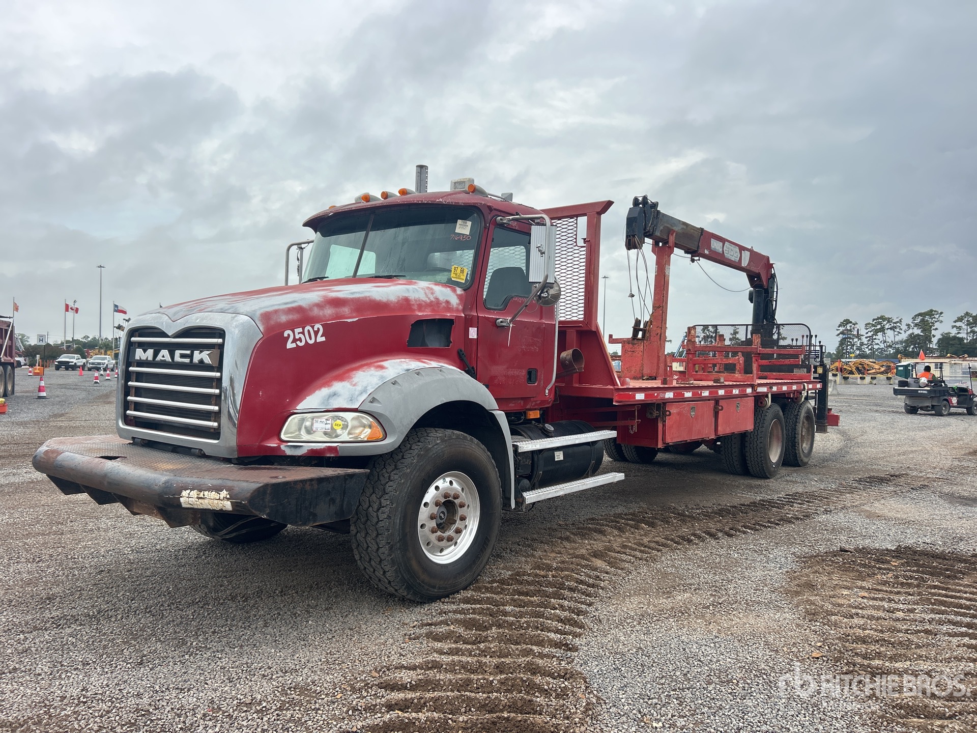 Photo of 2008 Mack GU813