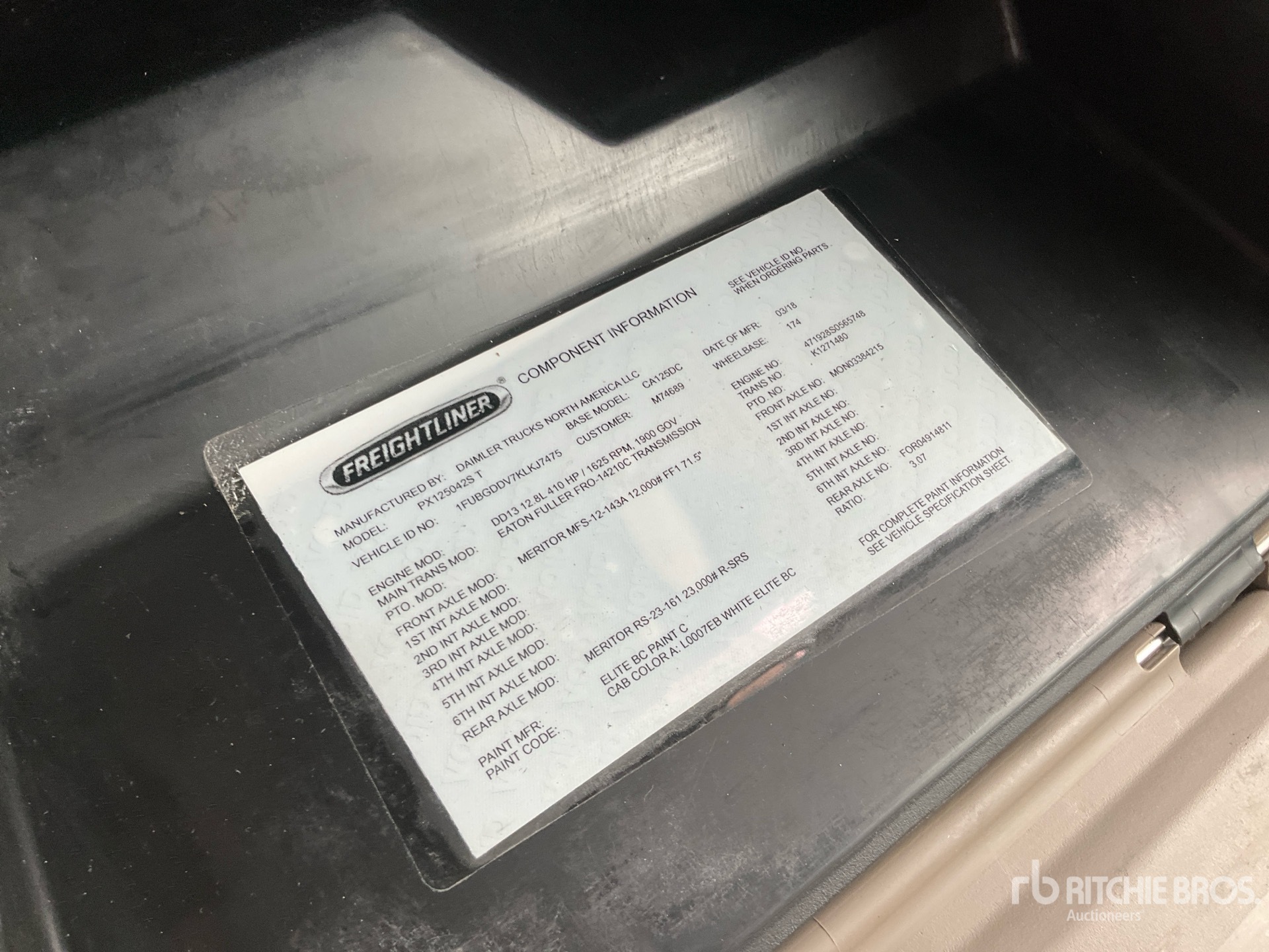 2019 Freightliner CASCADIA 126