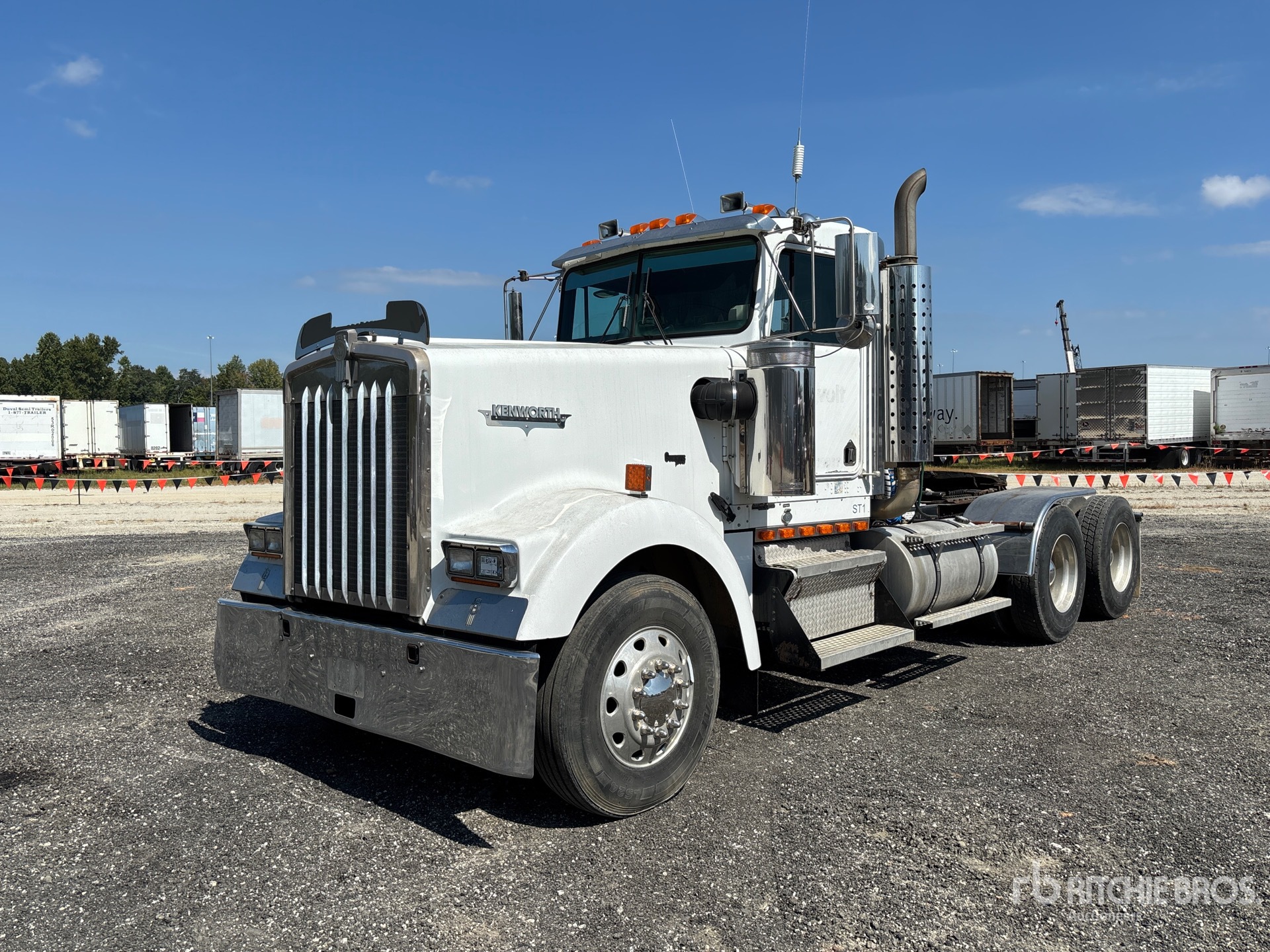 Photo of 1999 Kenworth W900