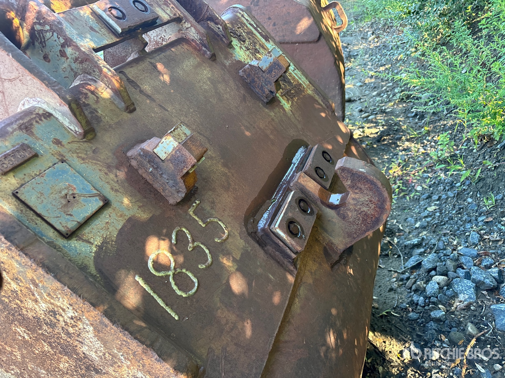 Geith 48 IN DIGGING
