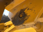 Chassis with Front Axle Oscillating Pin