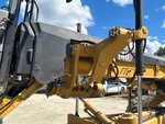 Chassis with Chasis de la inclinación de la pala (abrazadera)