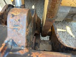 Chassis with Quick Coupler to Arms Pins