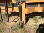 Carrier with Stabilizer Jacks