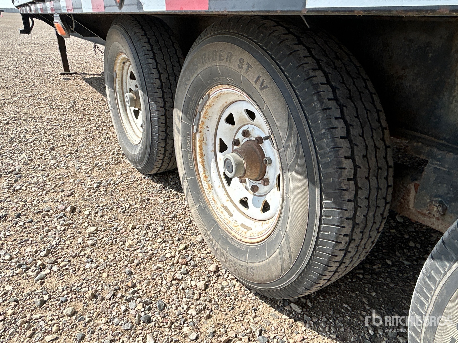 2008 Load Max 24 FT TRI/A