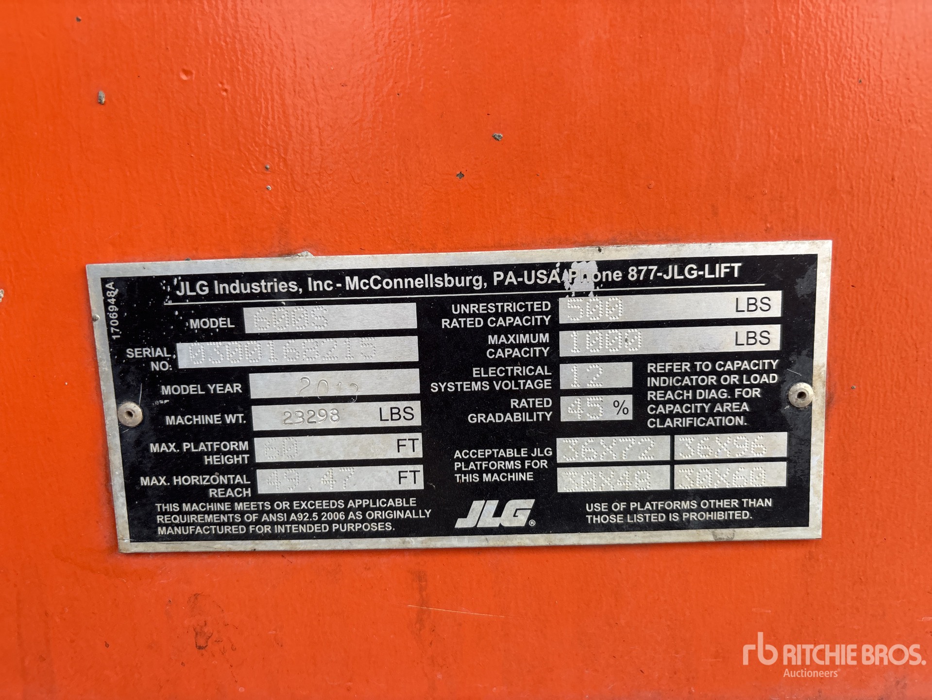 2012 JLG 600S
