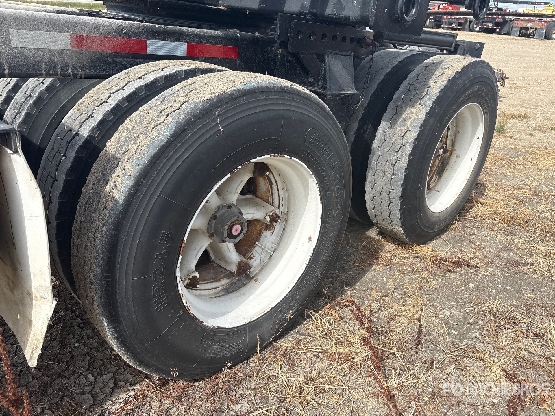 1997 Arrow Master 16-WHEEL