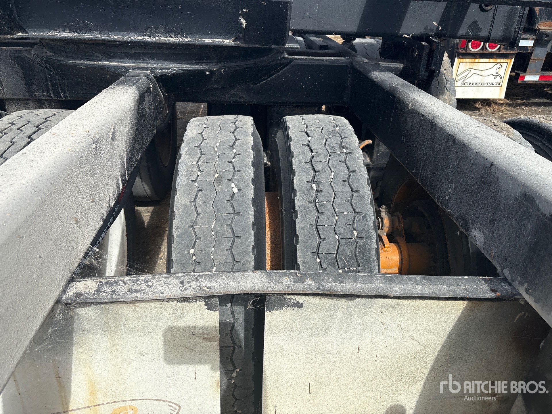 1997 Arrow Master 16-WHEEL