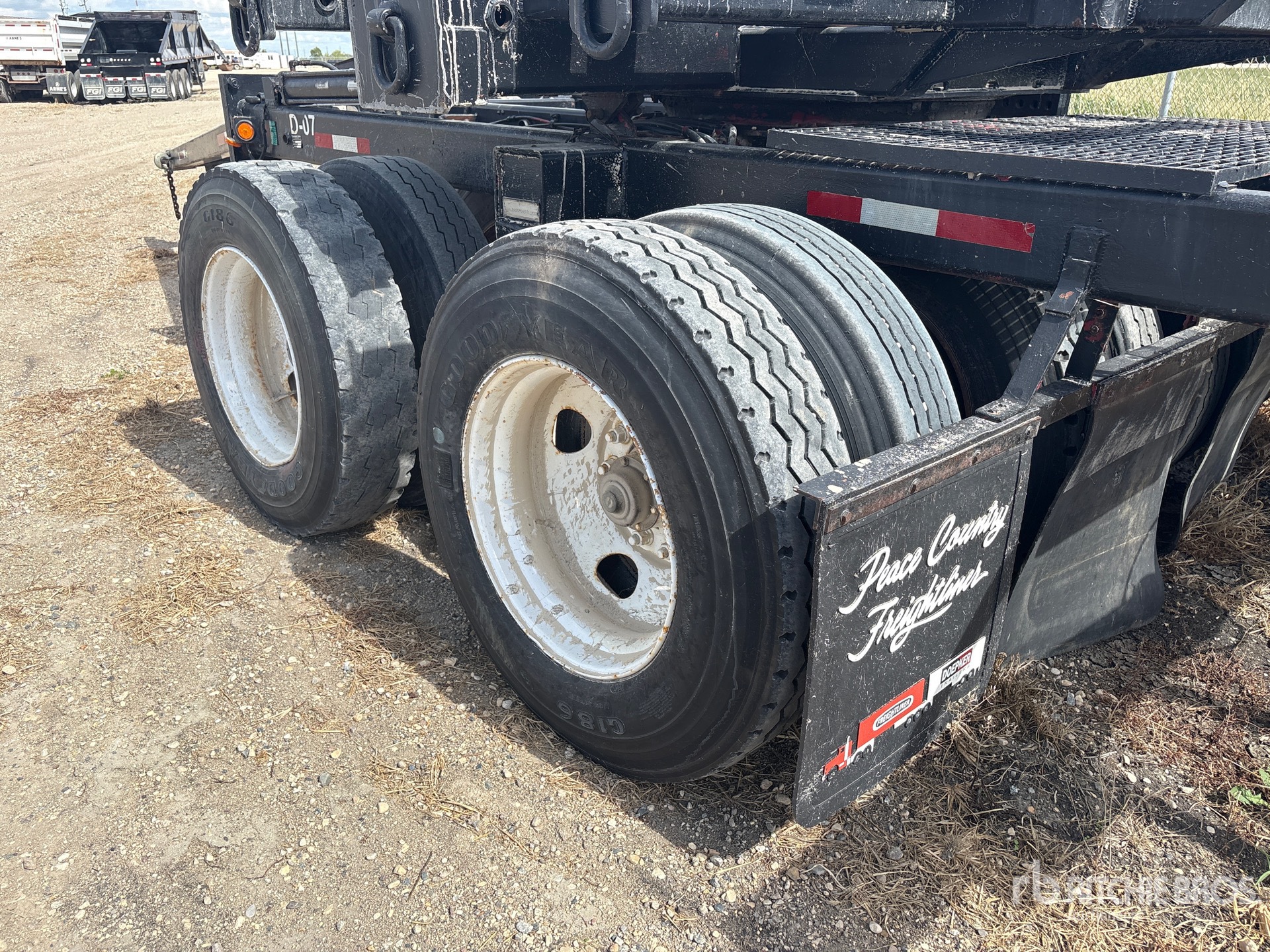 1995 Arrow Master 16-WHEEL