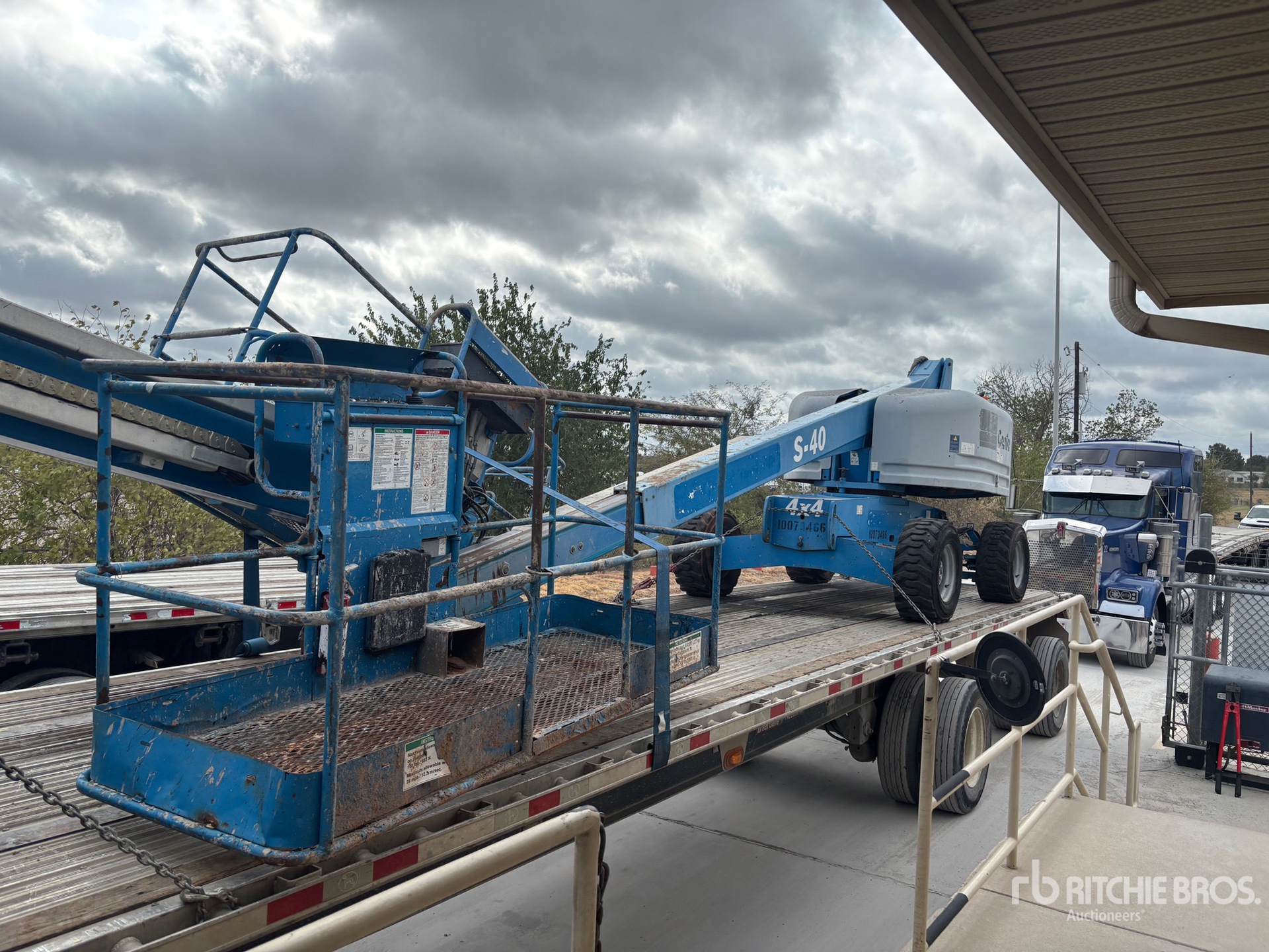 Photo of 2012 Genie S-40
