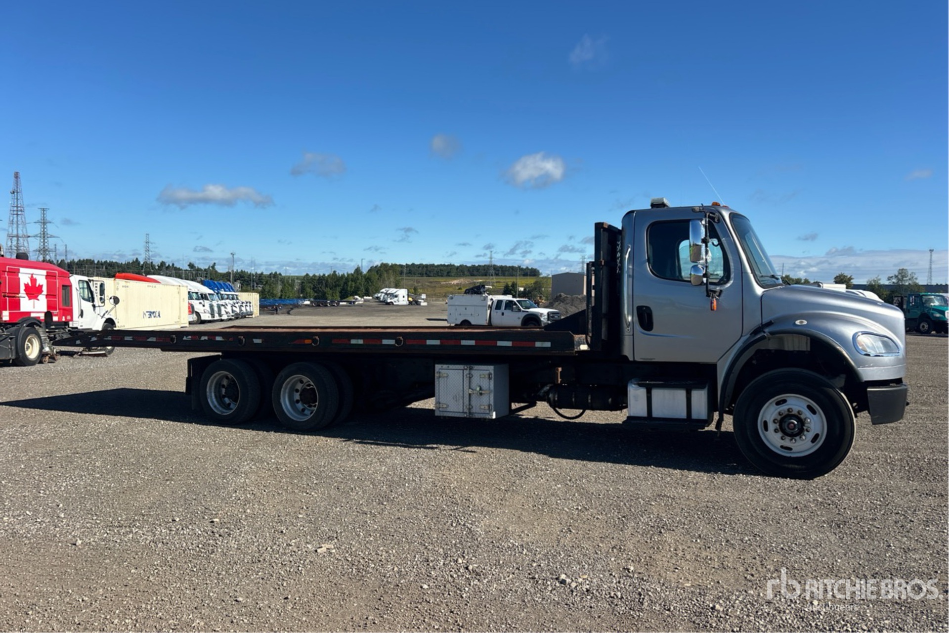 2013 Freightliner M2 106