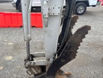 Hydraulics with Auxiliary Hydraulic Plumbing