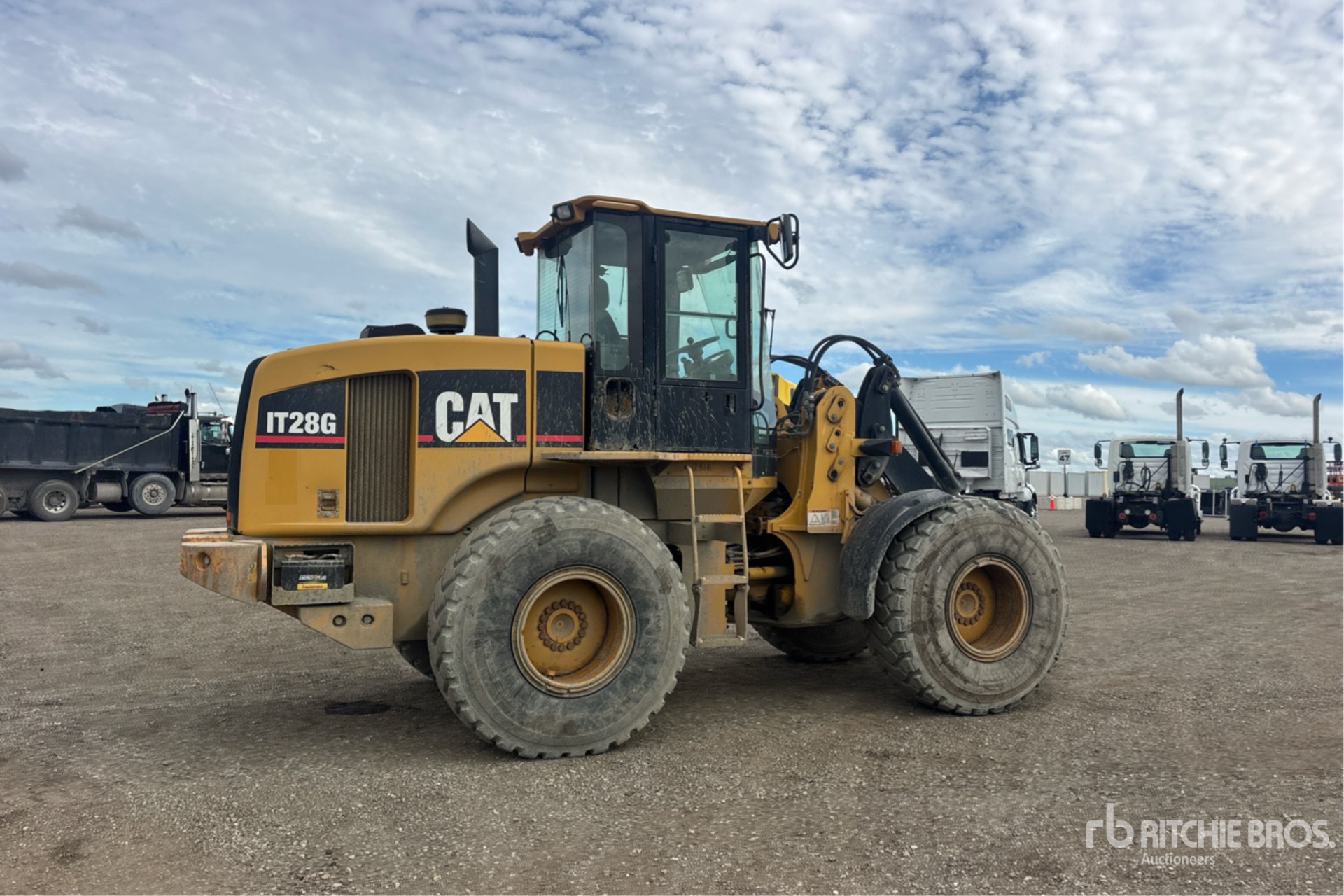2004 Caterpillar IT28G