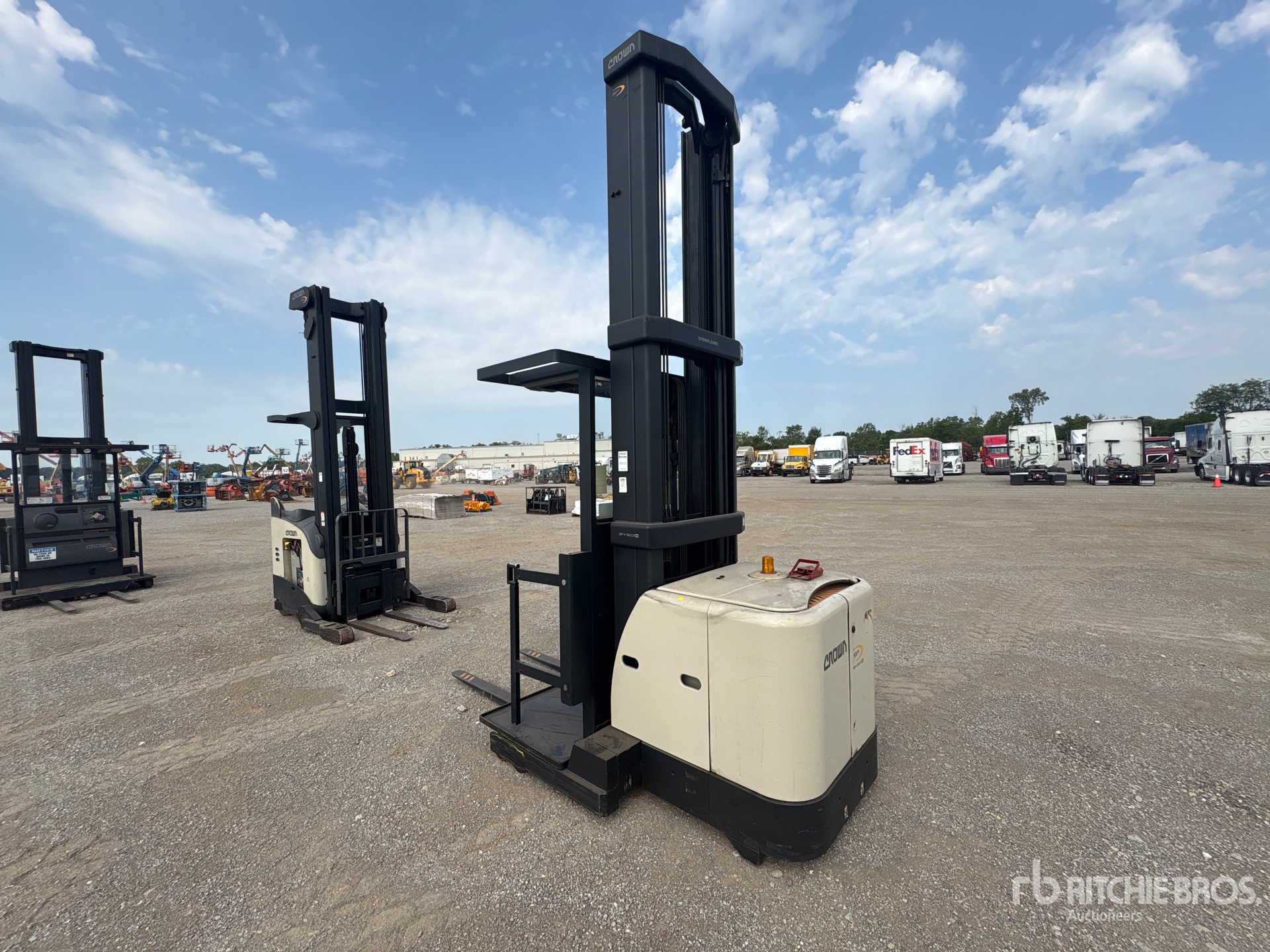 2006 Crown SP3450H-30