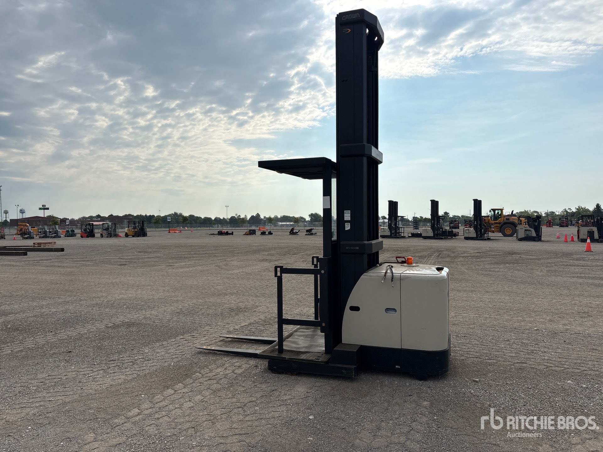 2006 Crown SP3450H-30