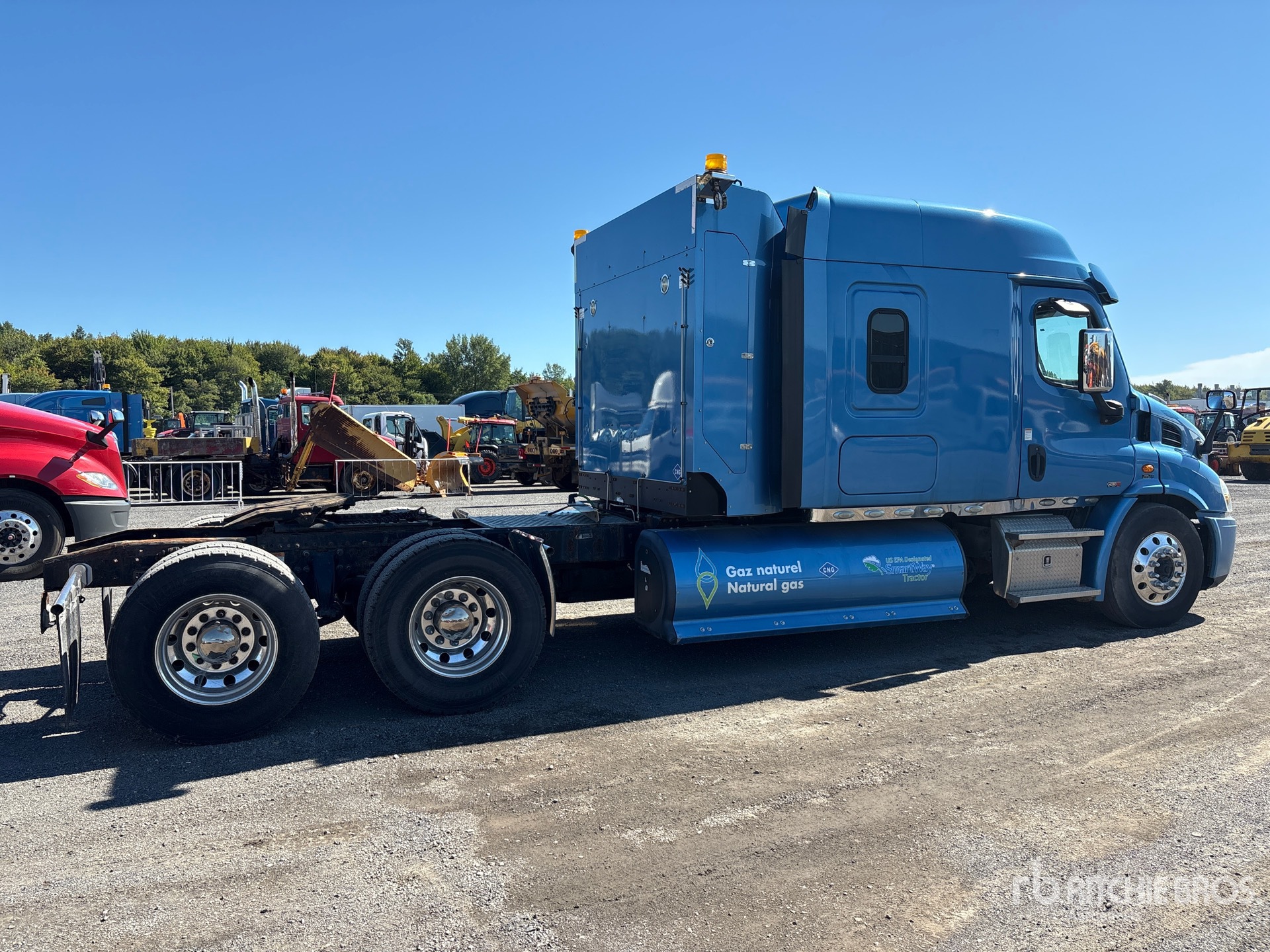 2017 Freightliner CASCADIA 113