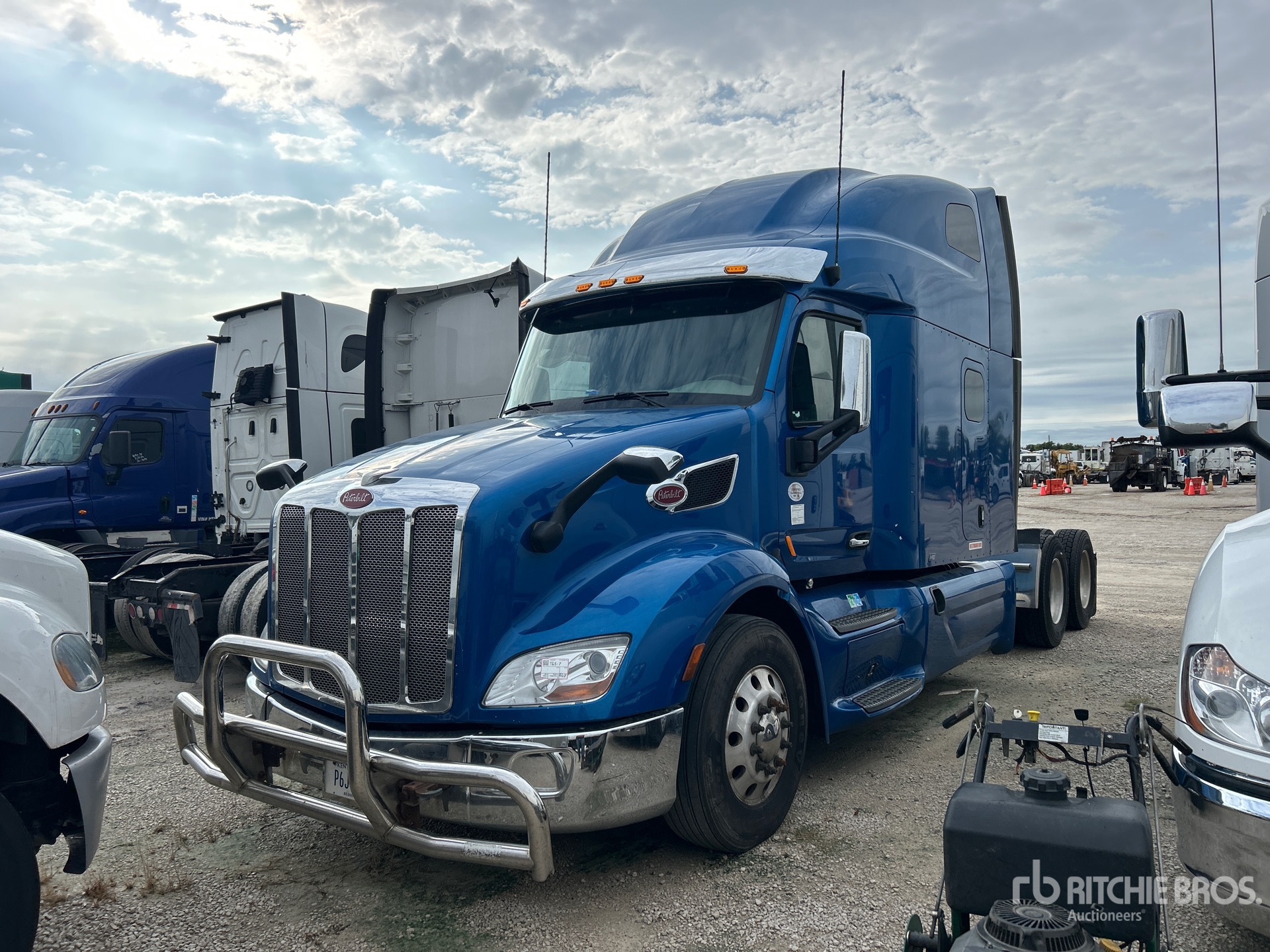 Photo of 2021 Peterbilt 579