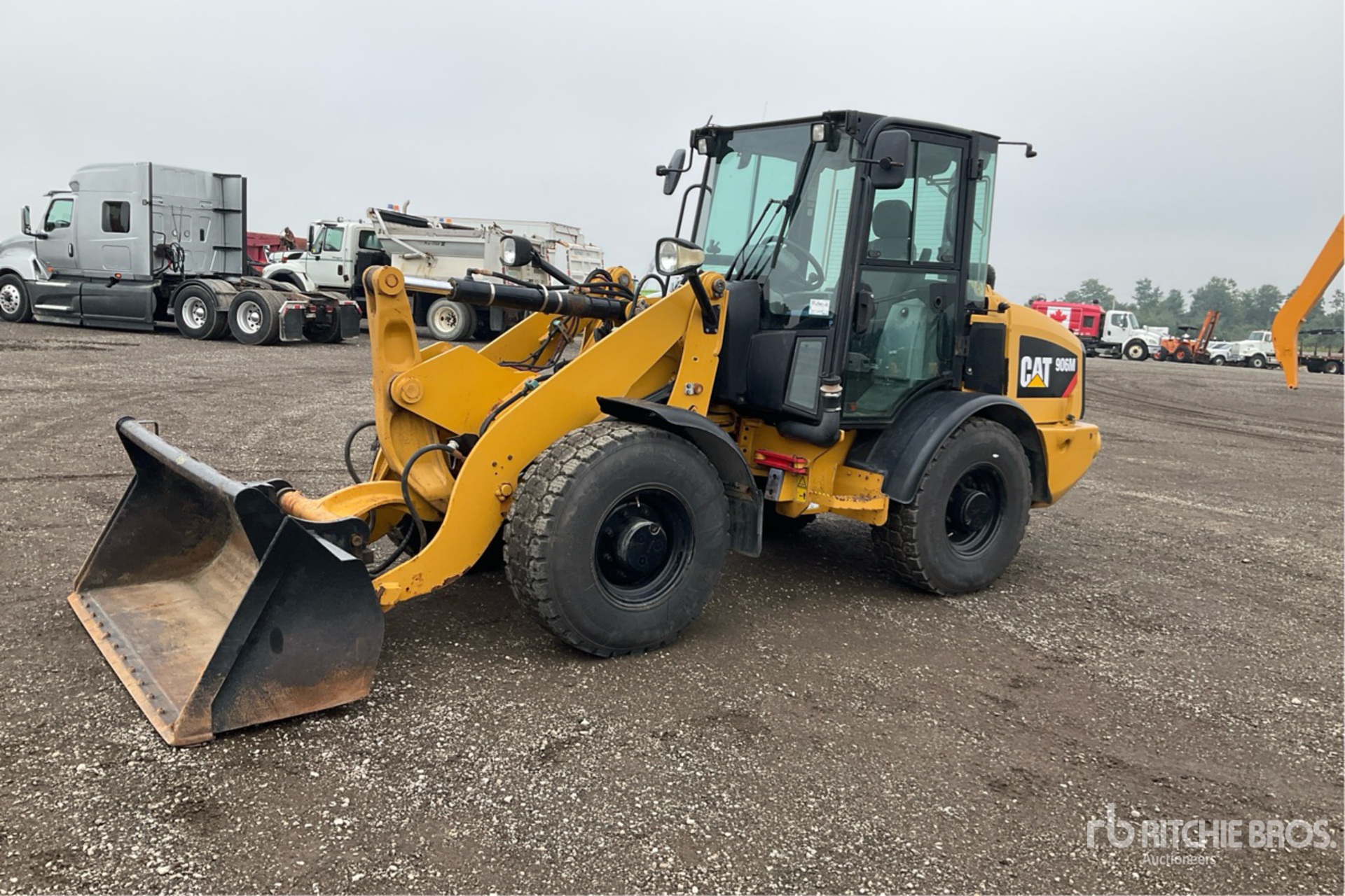 2016 Caterpillar 906M