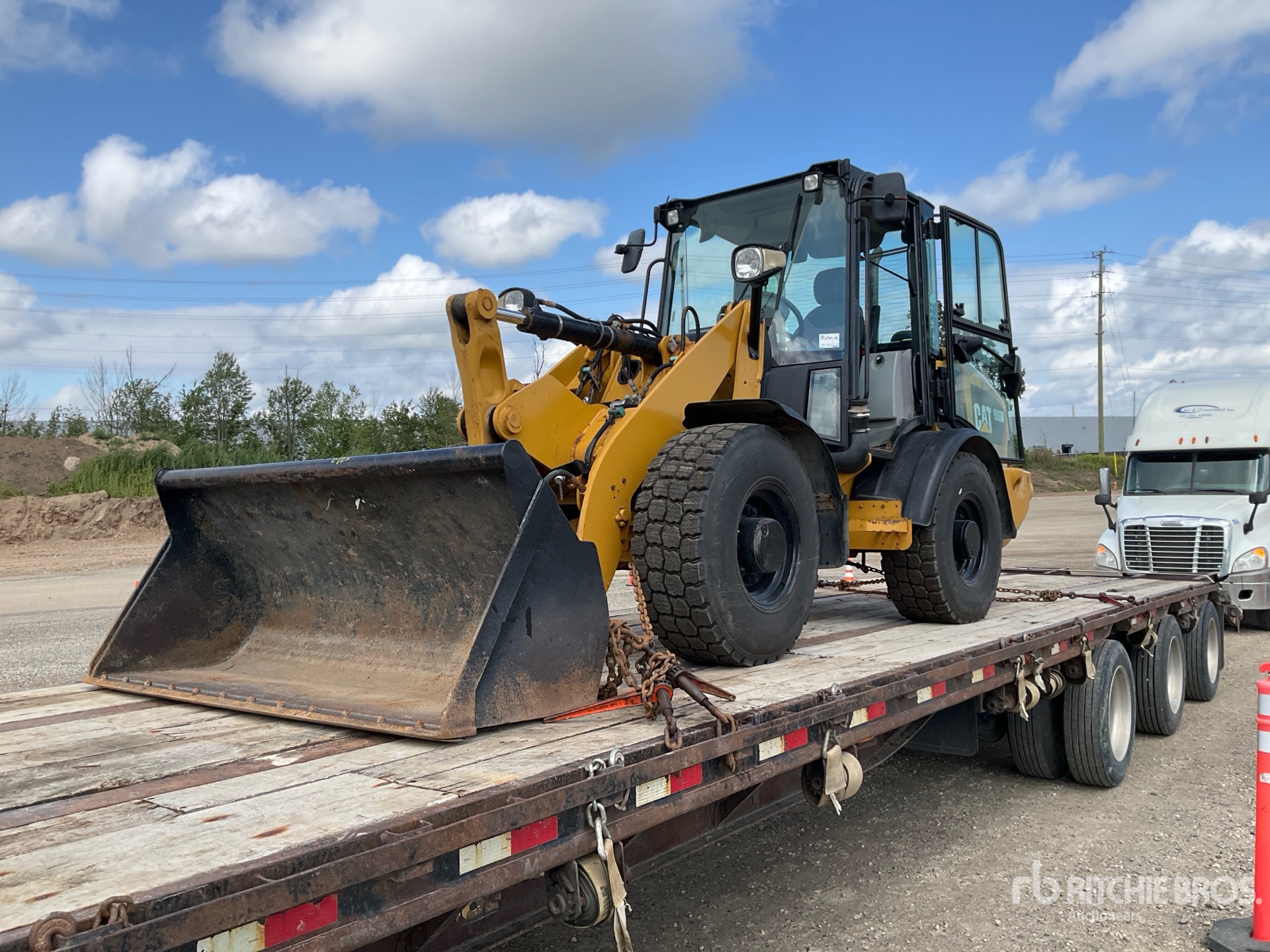 2016 Caterpillar 906M