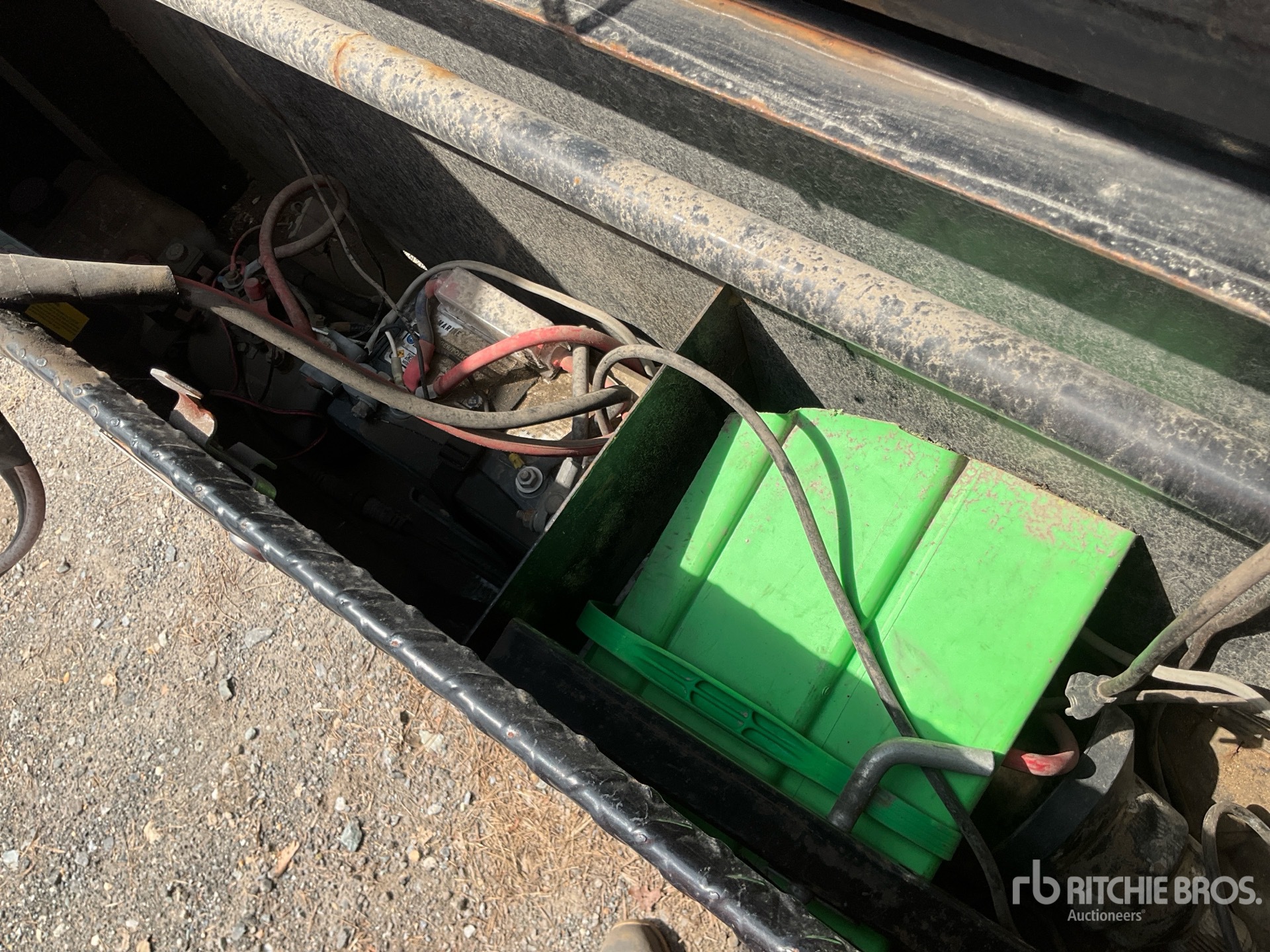 2021 Pj Trailers D7142