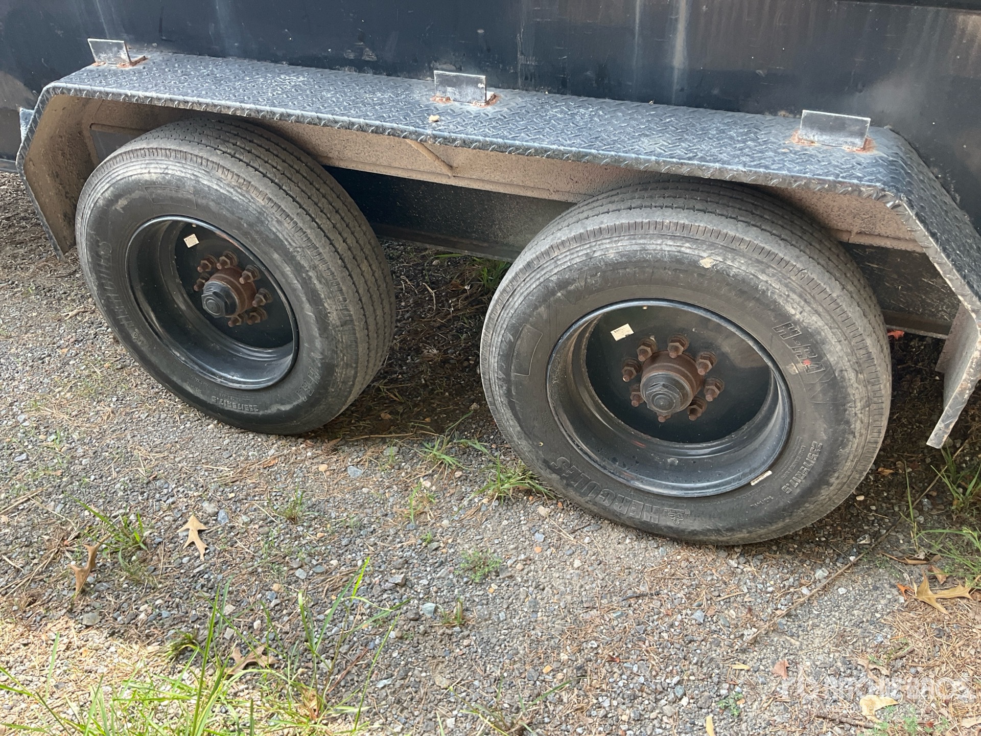2021 Pj Trailers D7142