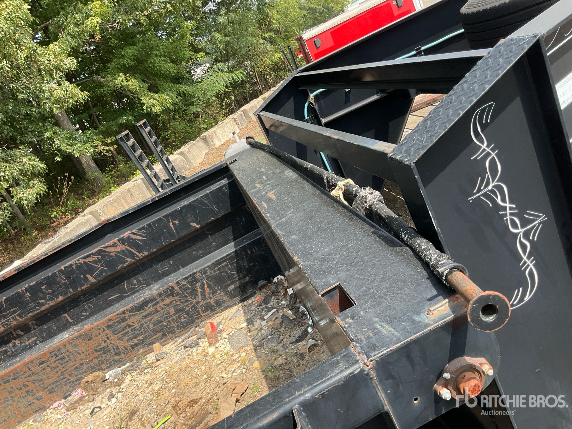 2021 Pj Trailers D7142