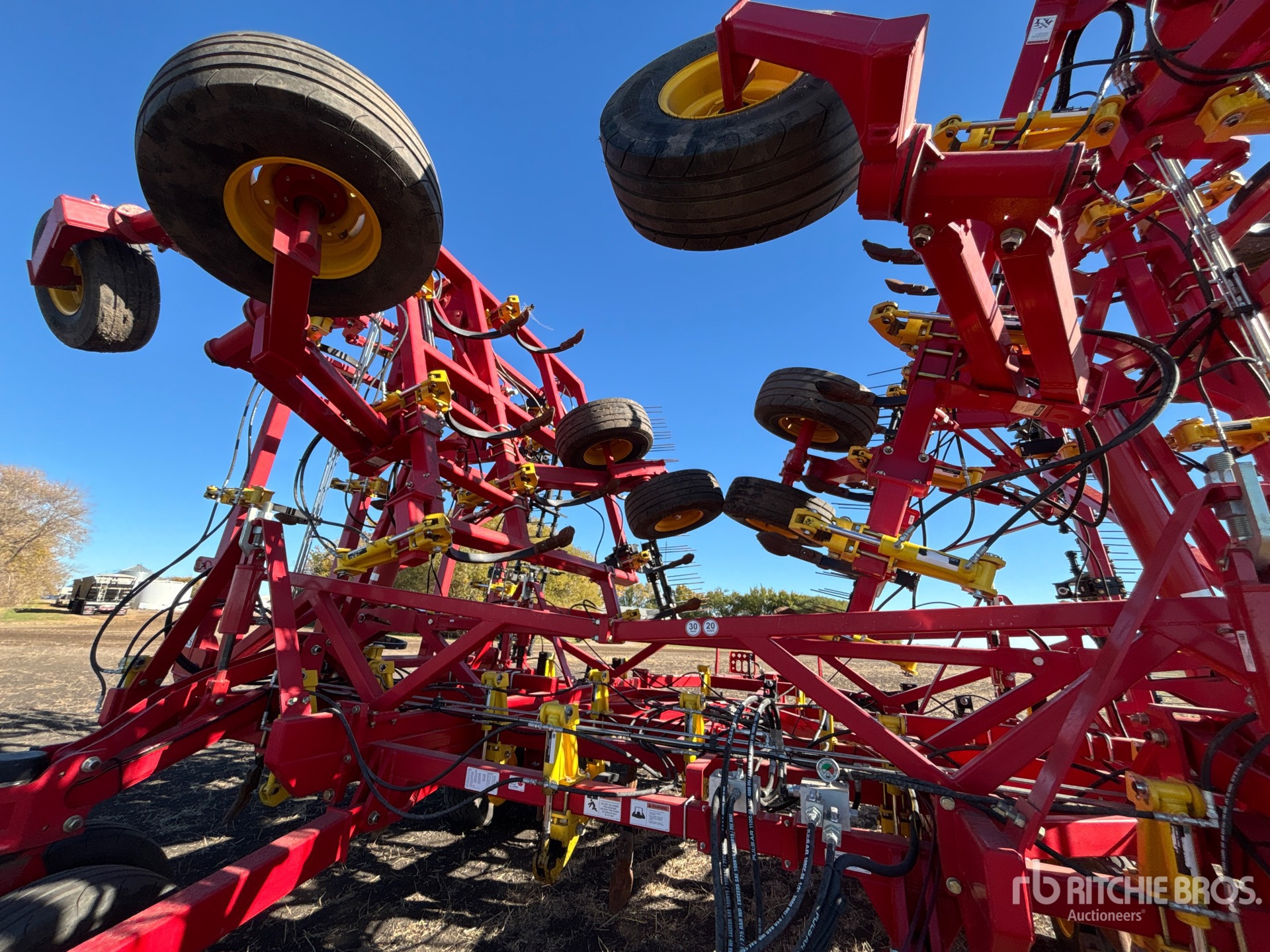 2024 Bourgault 9500