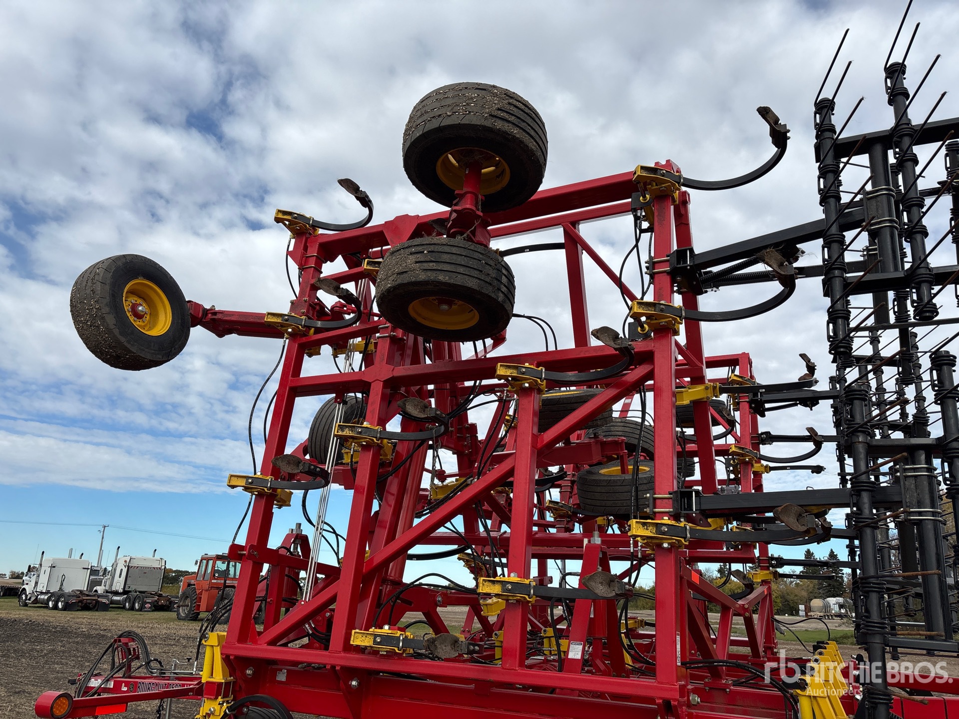 2024 Bourgault 9500