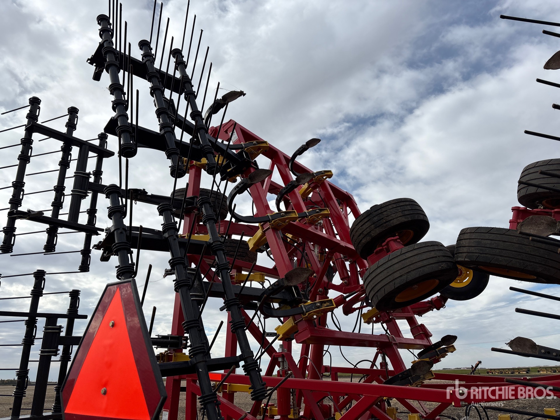 2024 Bourgault 9500