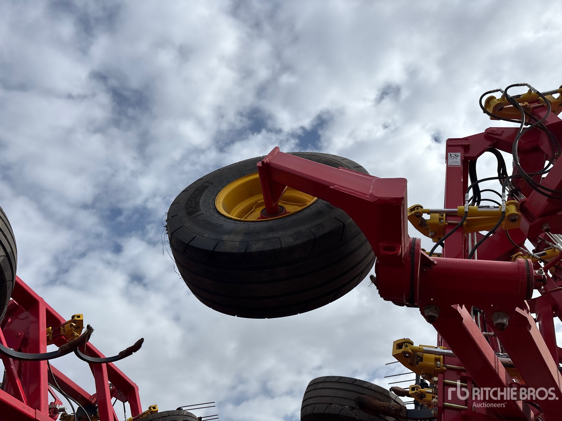 2024 Bourgault 9500