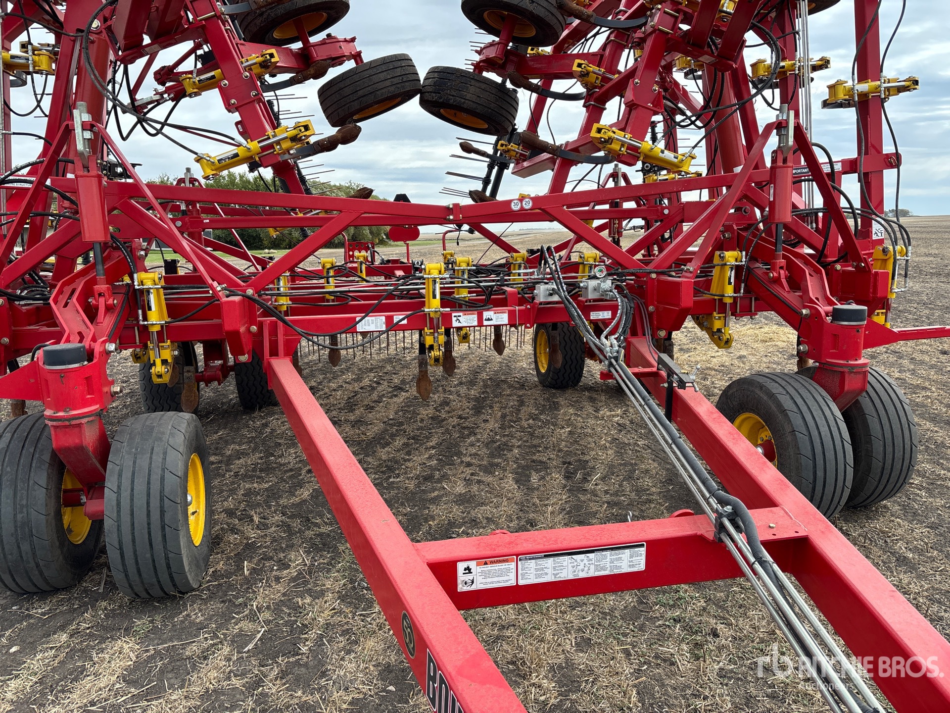 2024 Bourgault 9500