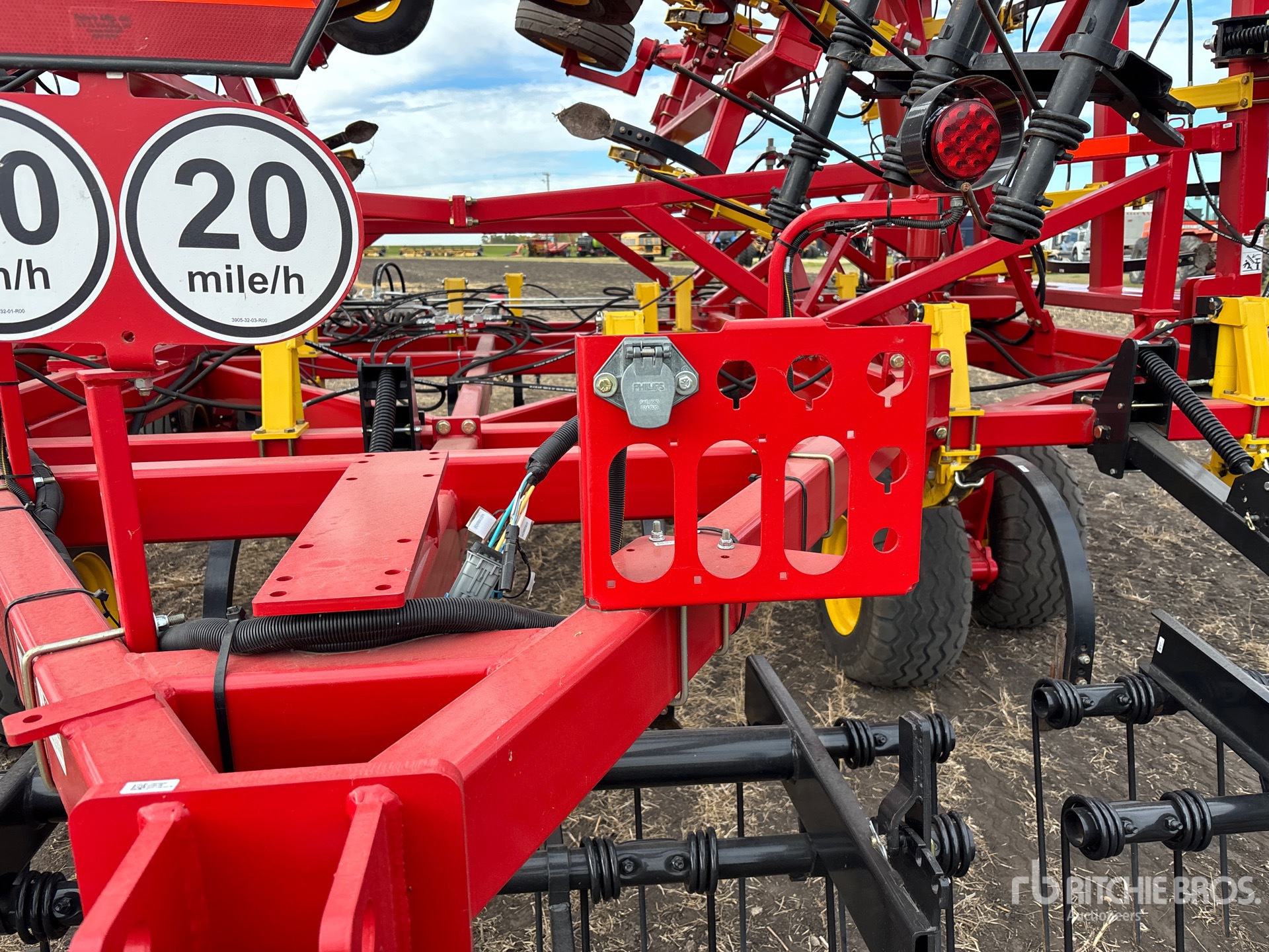 2024 Bourgault 9500