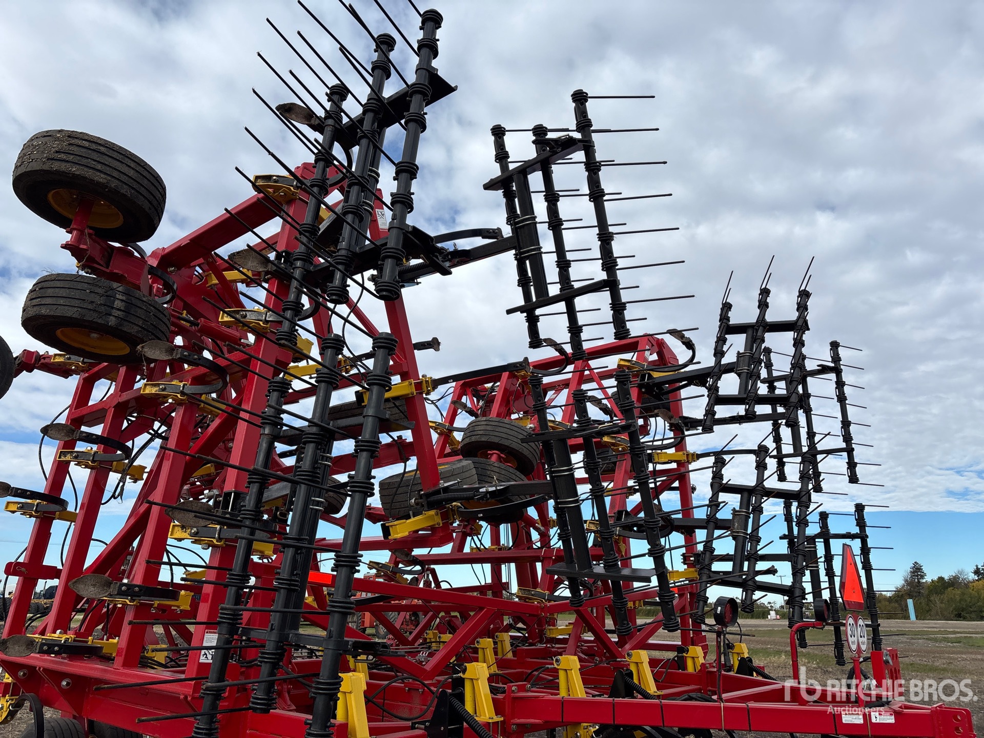 2024 Bourgault 9500