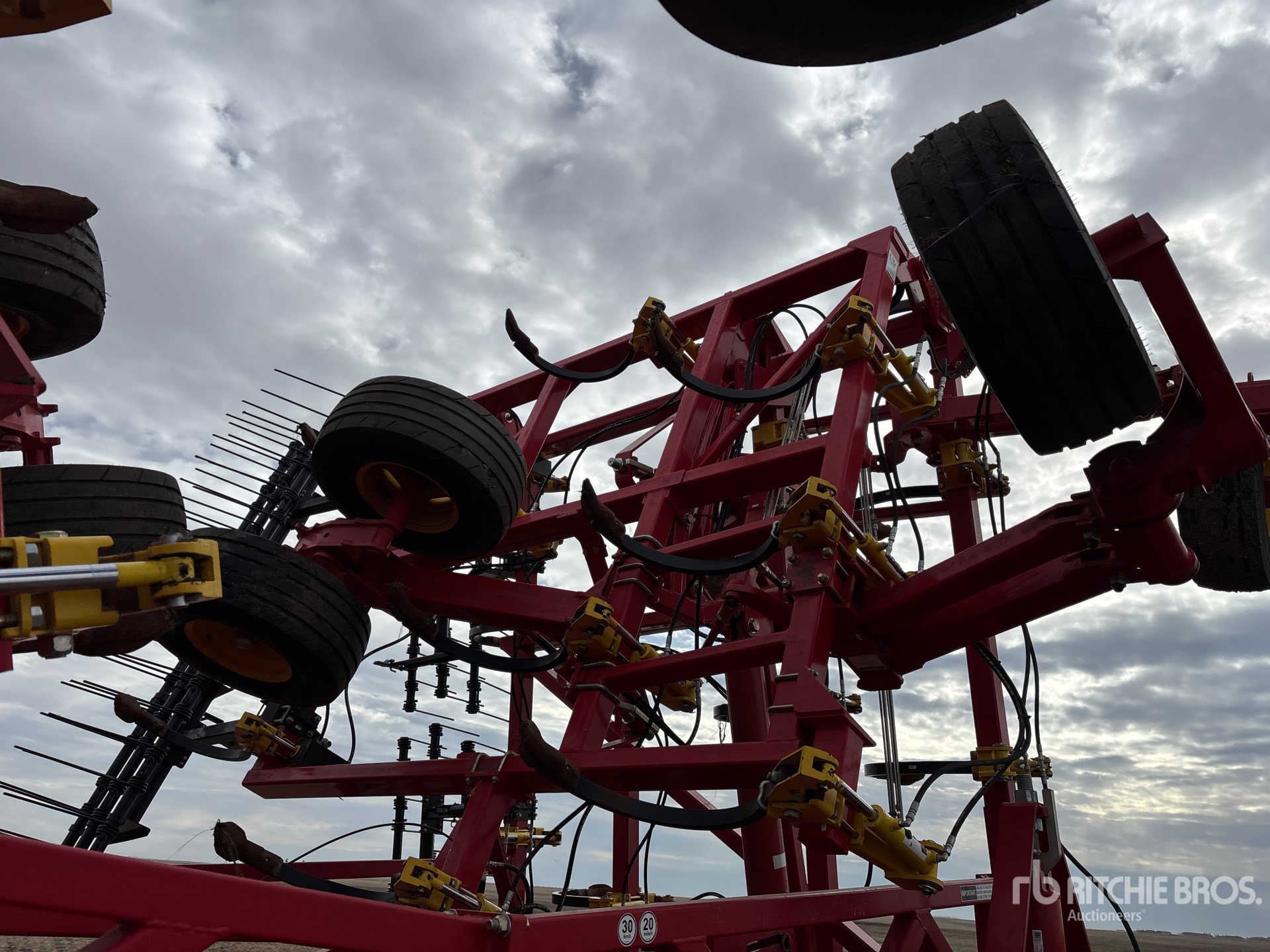 2024 Bourgault 9500