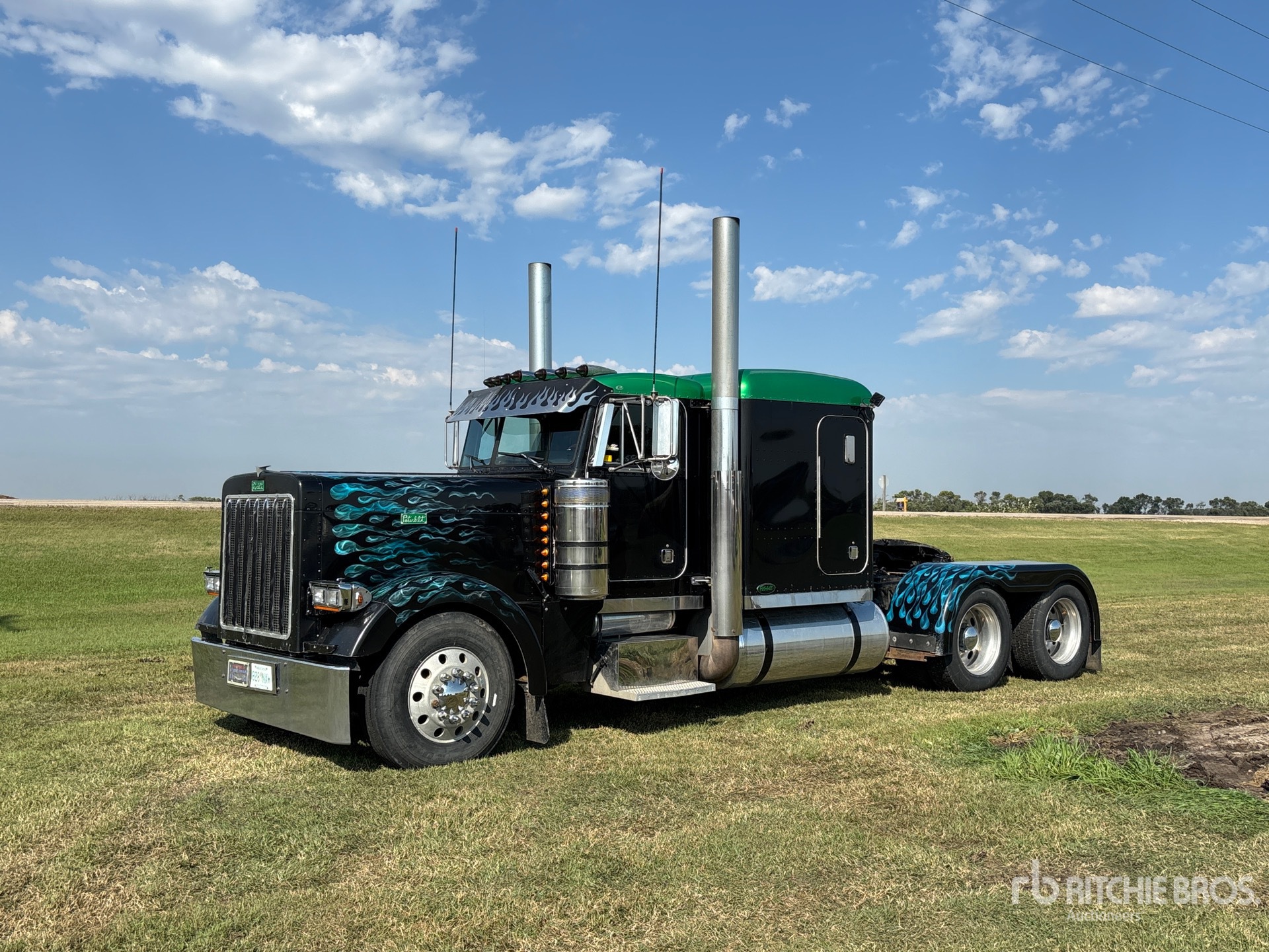 2002 Peterbilt 379