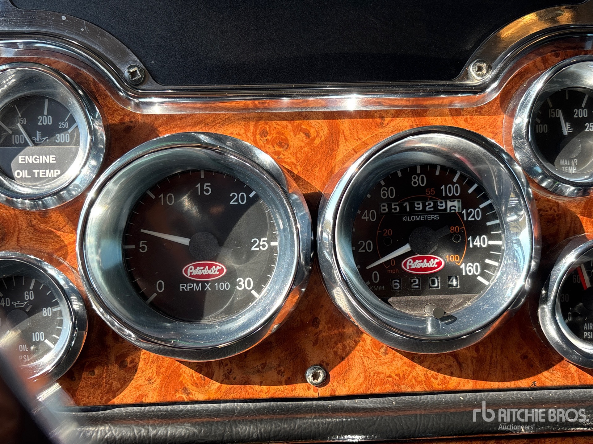 2002 Peterbilt 379
