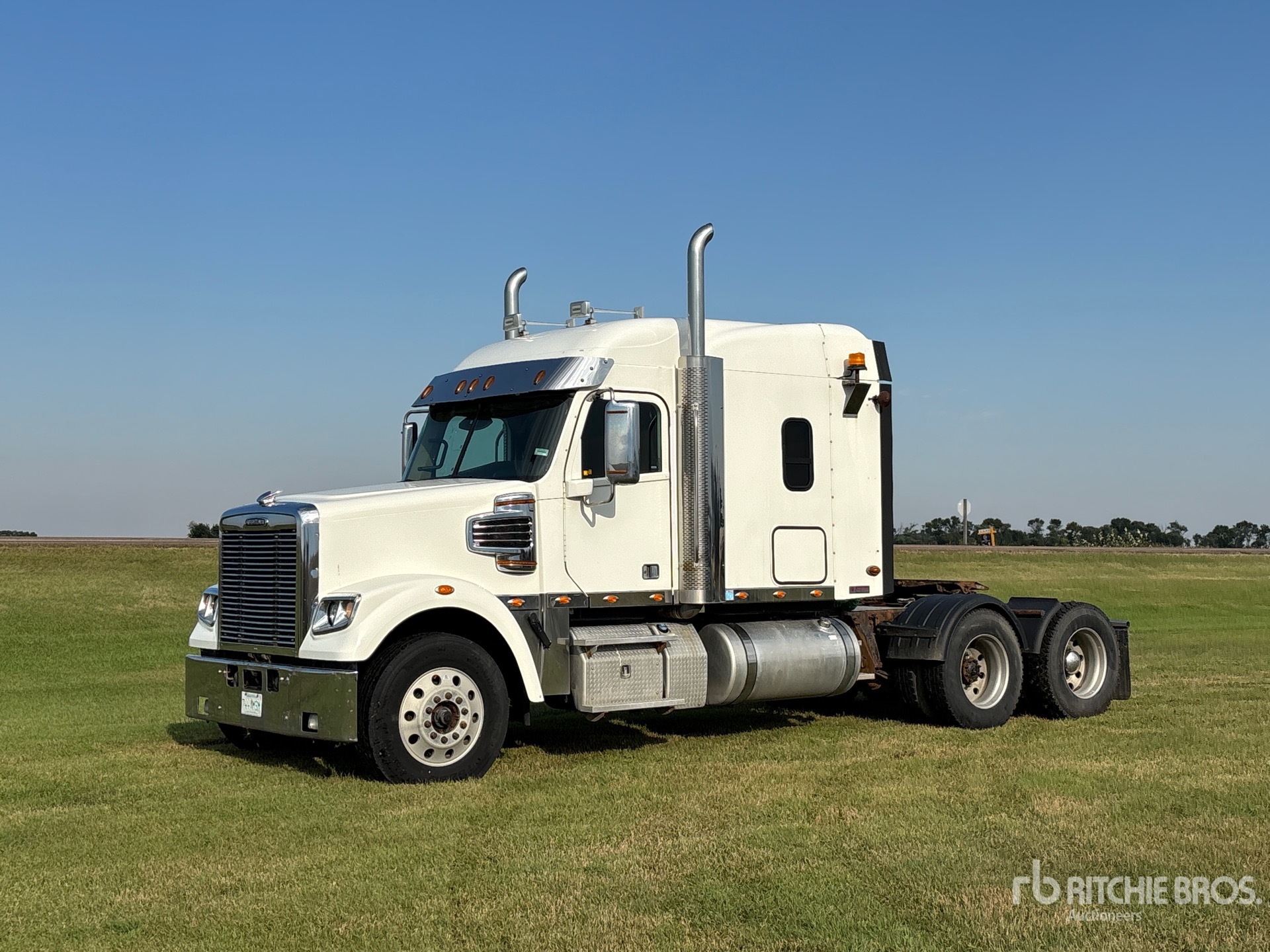 2018 Freightliner CORONADO 122SD